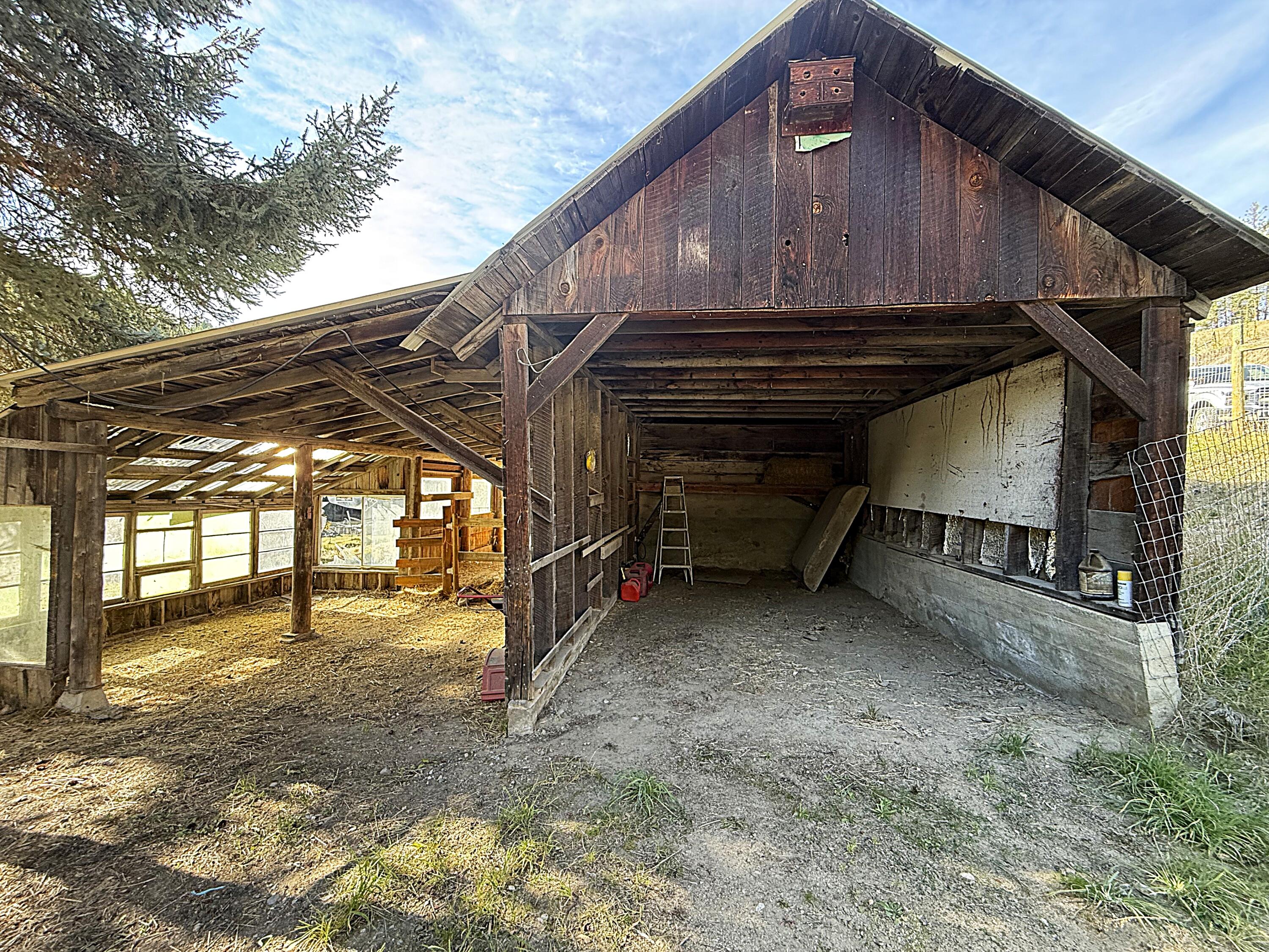
                        Property photograph at
                        155 ST PETERS CREEK RD
                      
