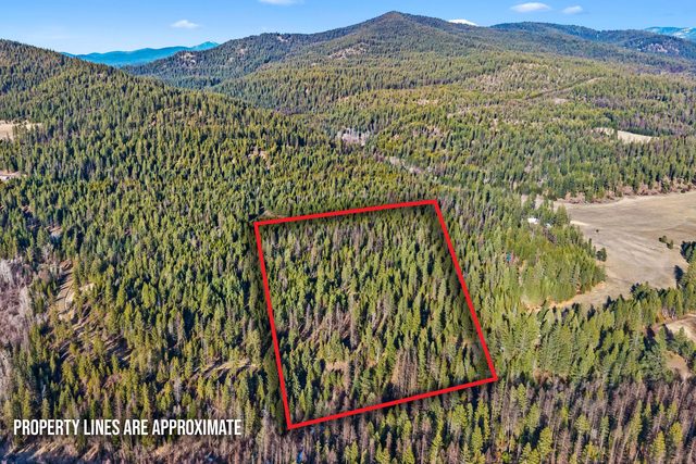 
            Exterior of
            28XX BURNT VALLEY (20AC) RD
          