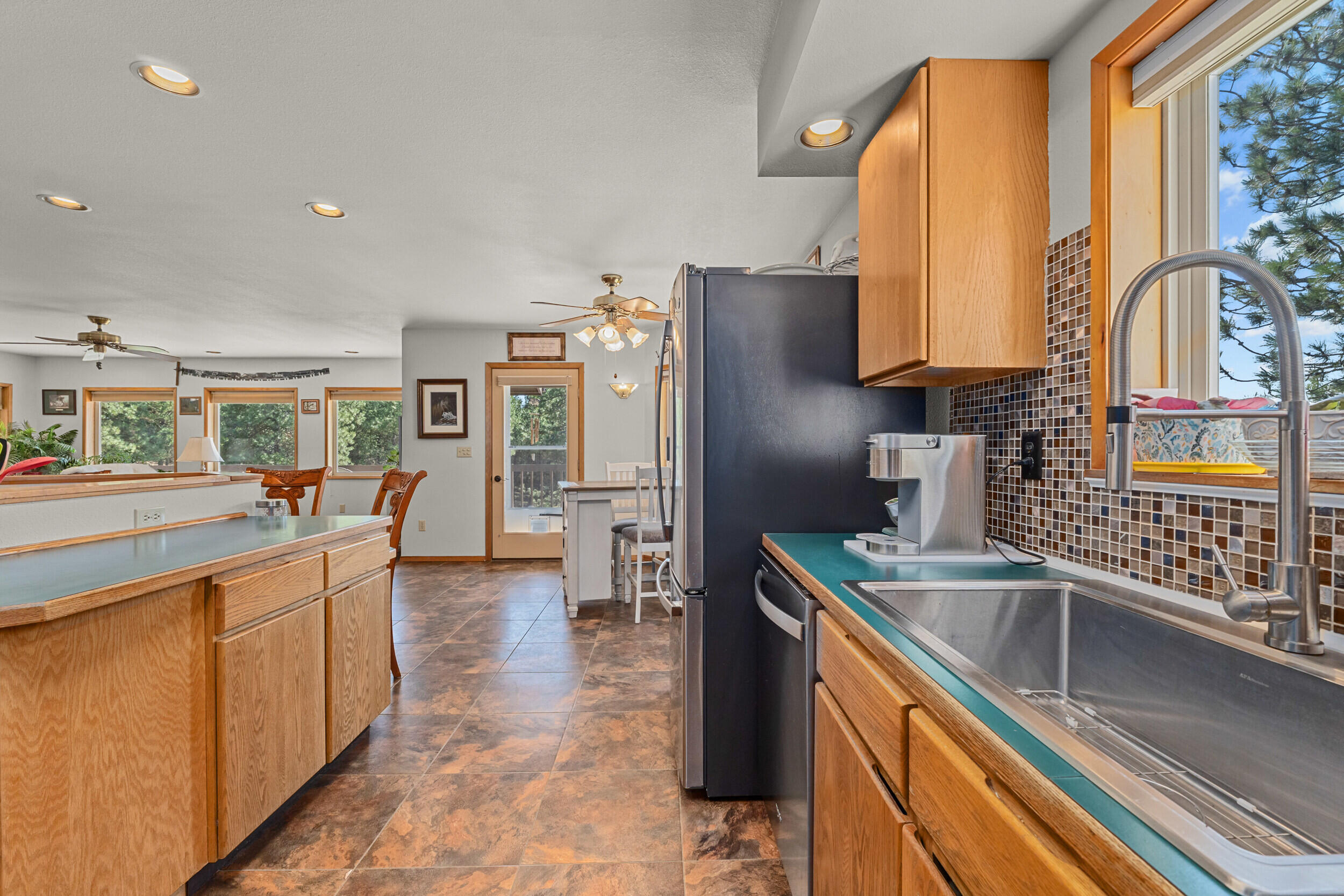 
                        Property photograph at
                        753 C ARDEN BUTTE RD
                      