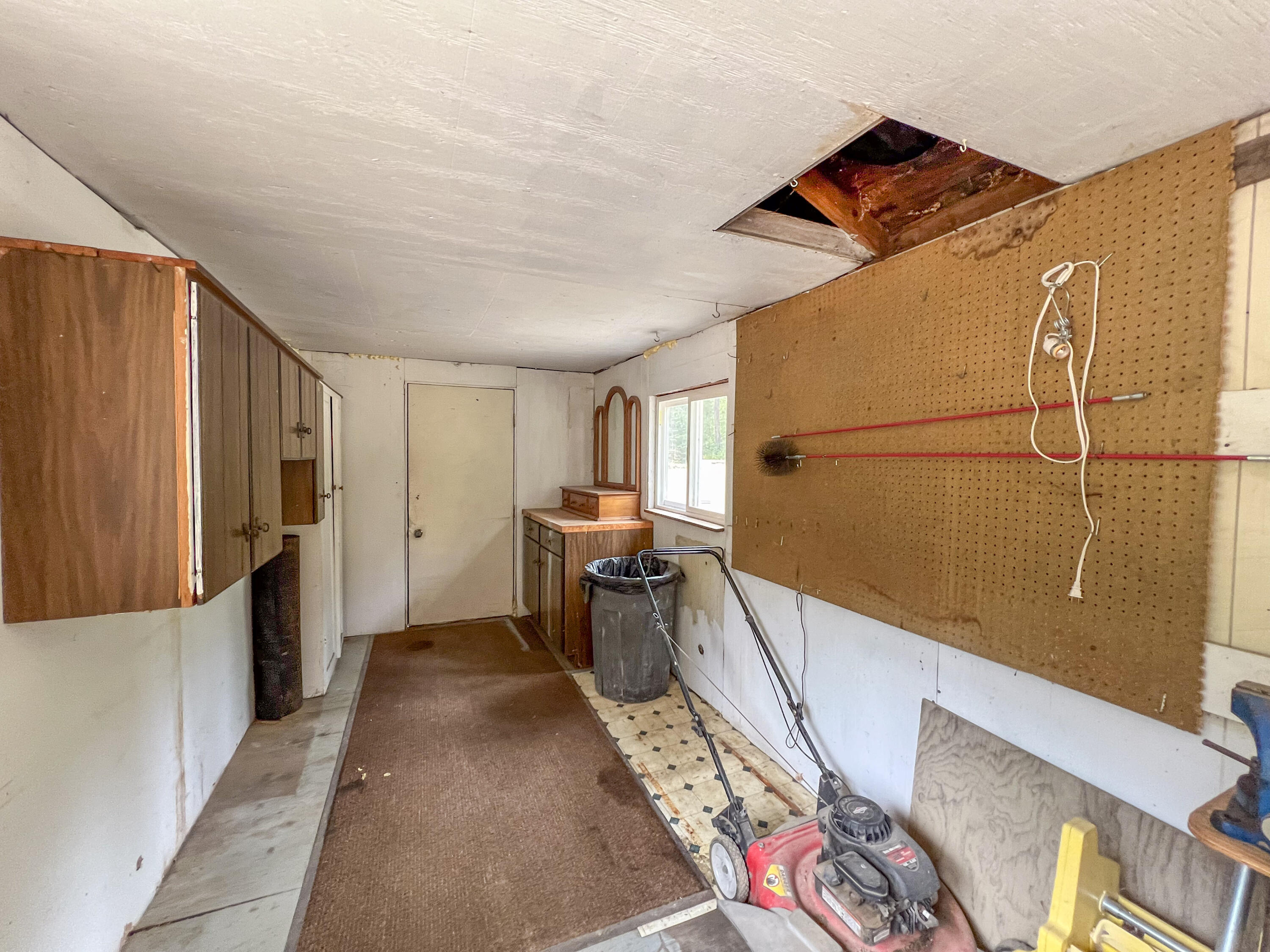 
                        Property photograph at
                        3402 LARKSPUR WAY
                      