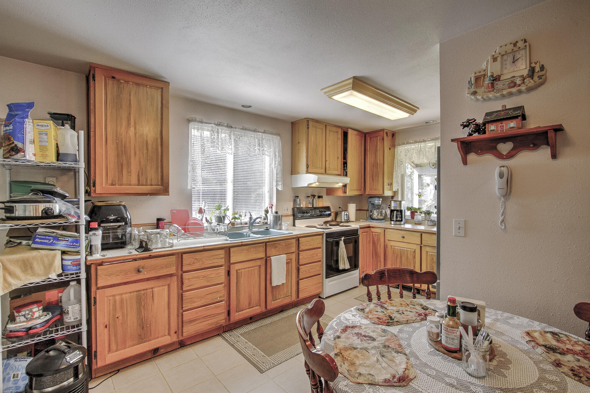 
                        Property photograph at
                        6731 RIVER WAY
                      
