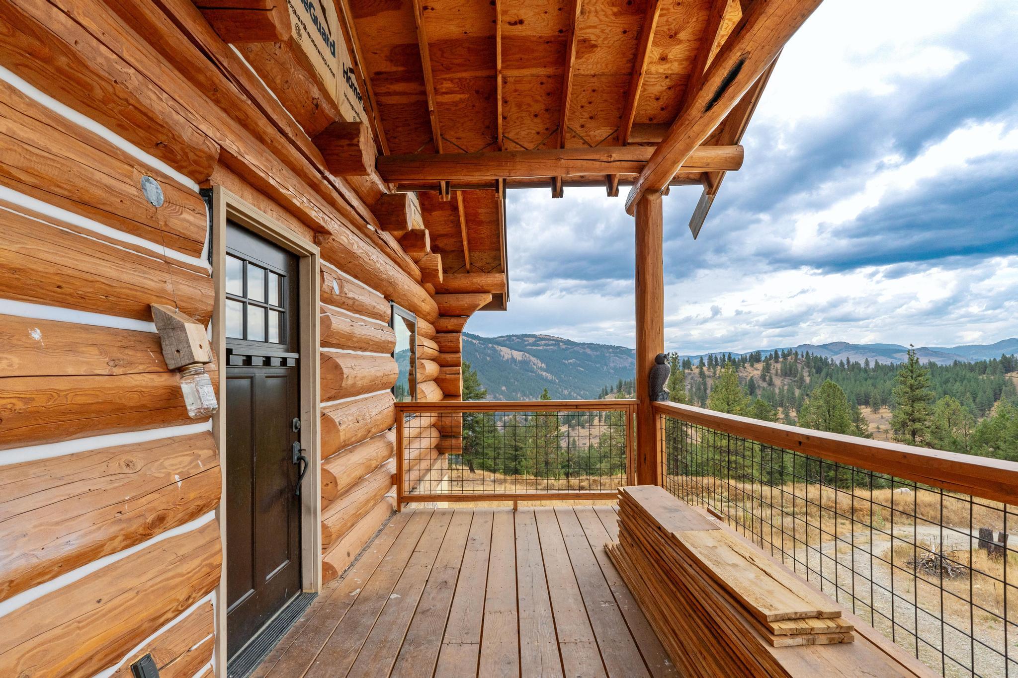 
                        Property photograph at
                        112 SUGARLOAF RD
                      