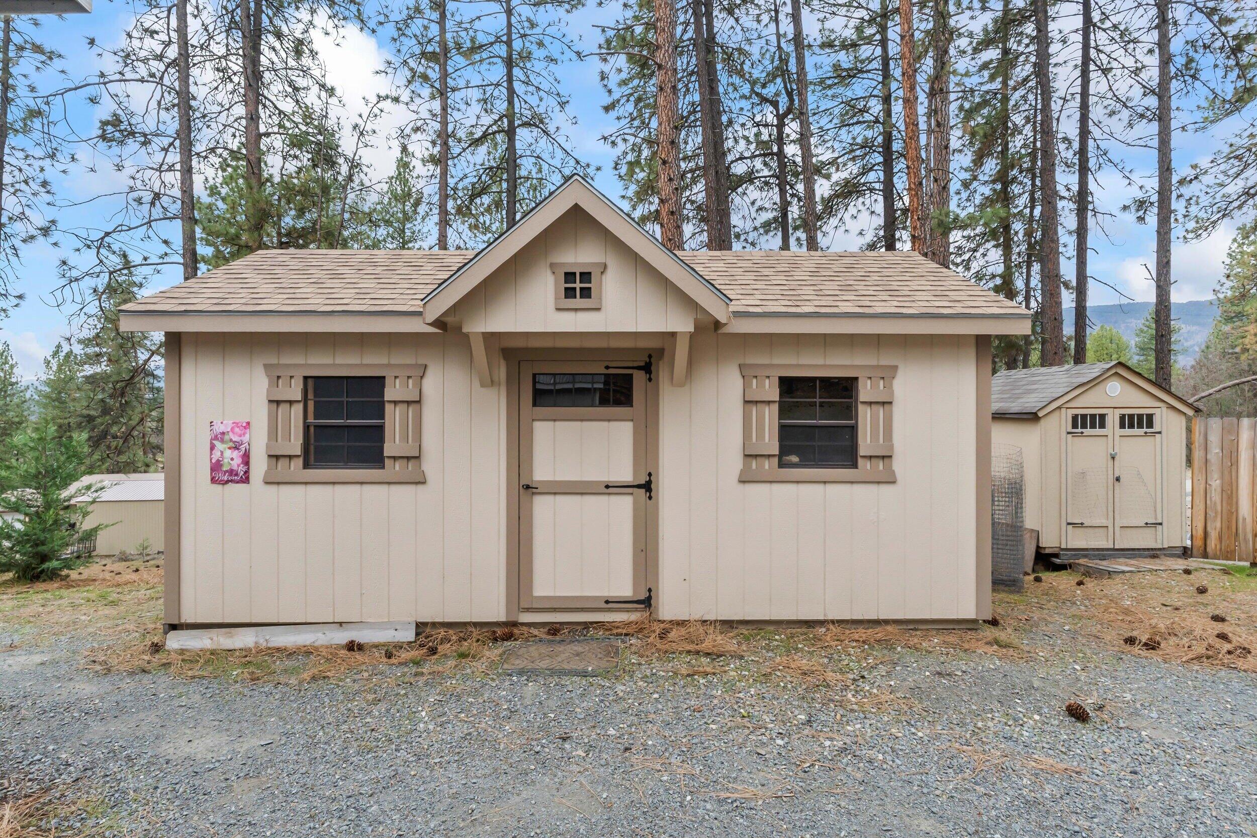 
                        Property photograph at
                        1477 COLLEGE LN
                      