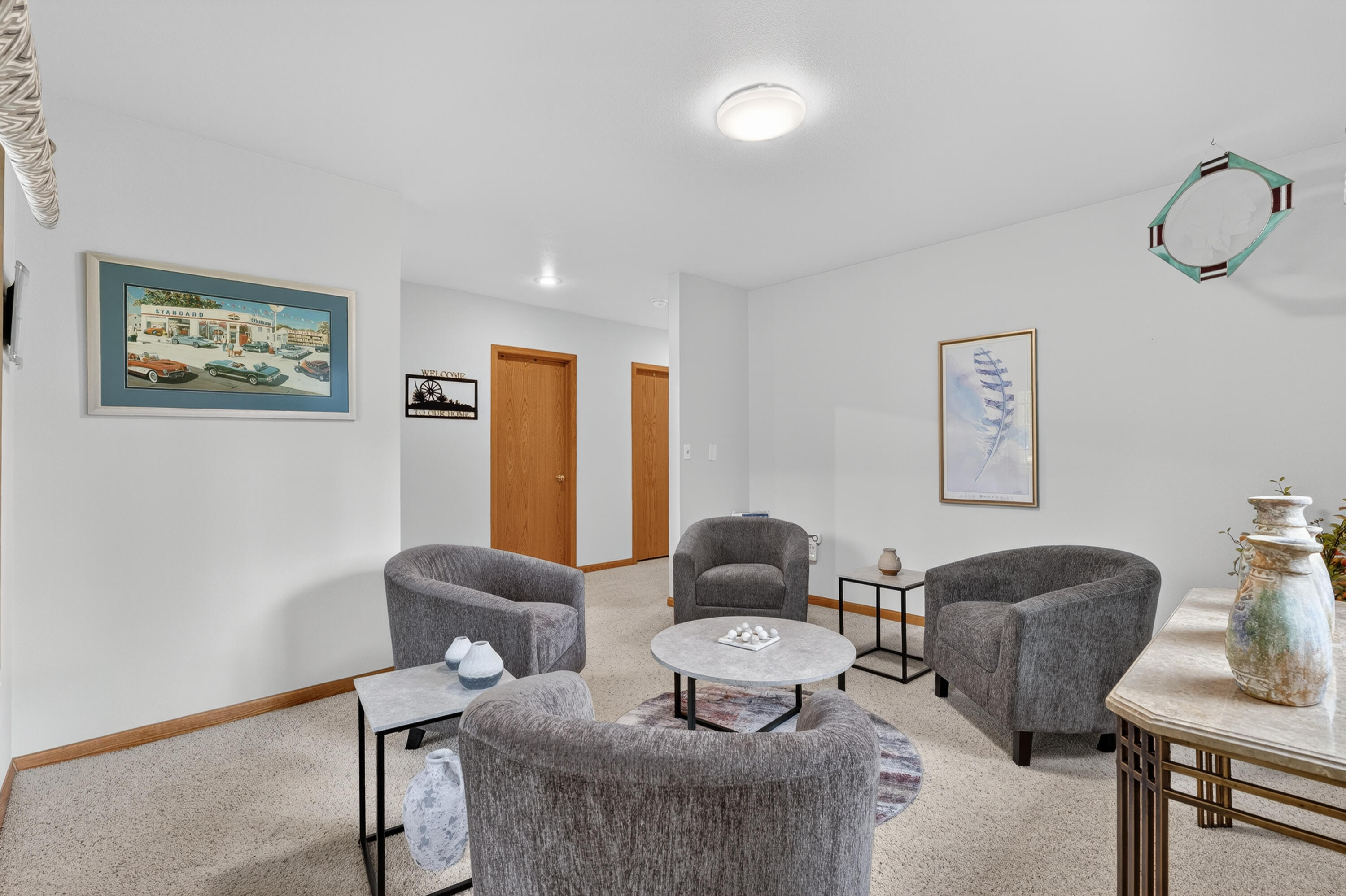 
                        Property photograph at
                        257 EAGLE DR
                      