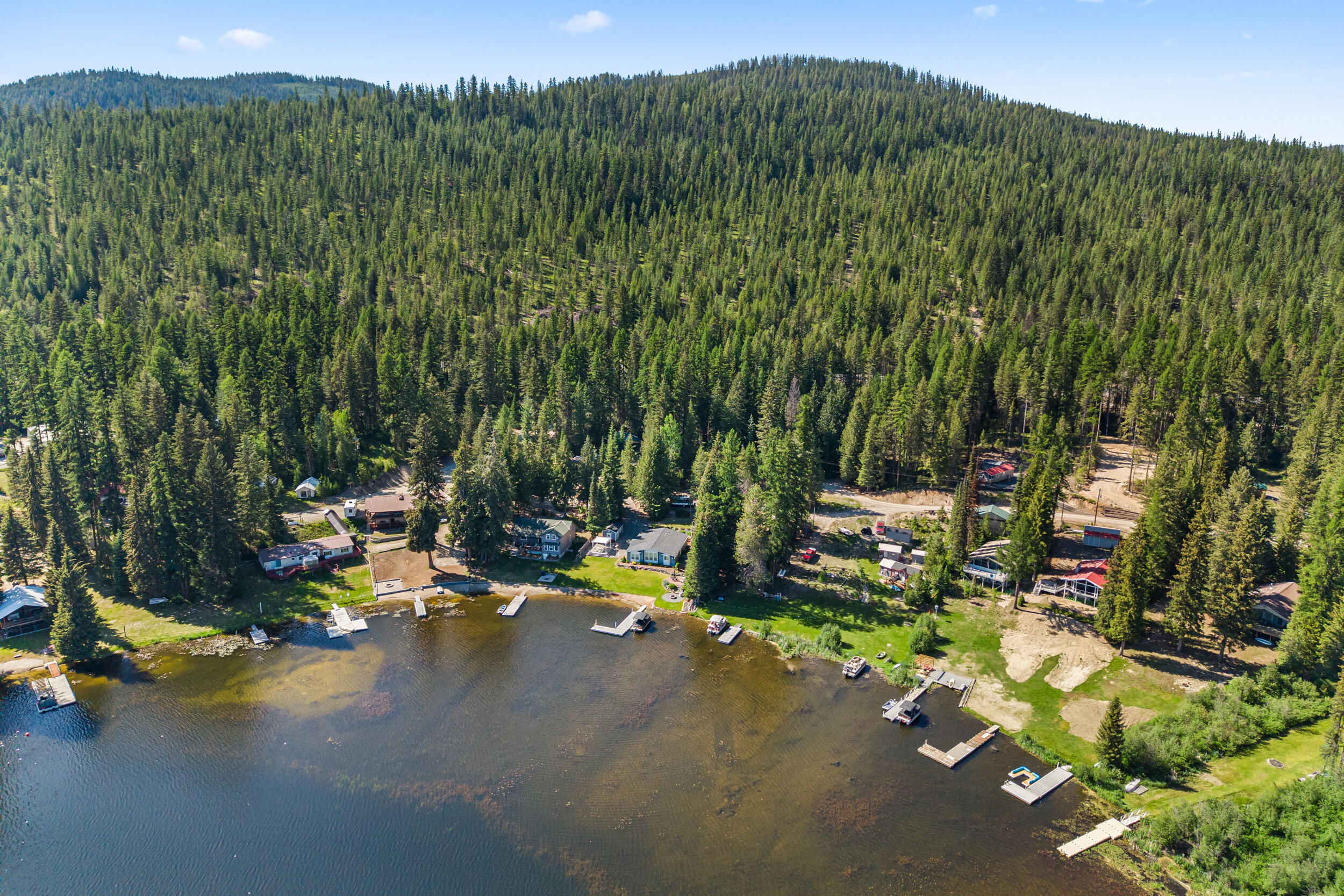 
                        Property photograph at
                        2594 TAMARACK DR
                      