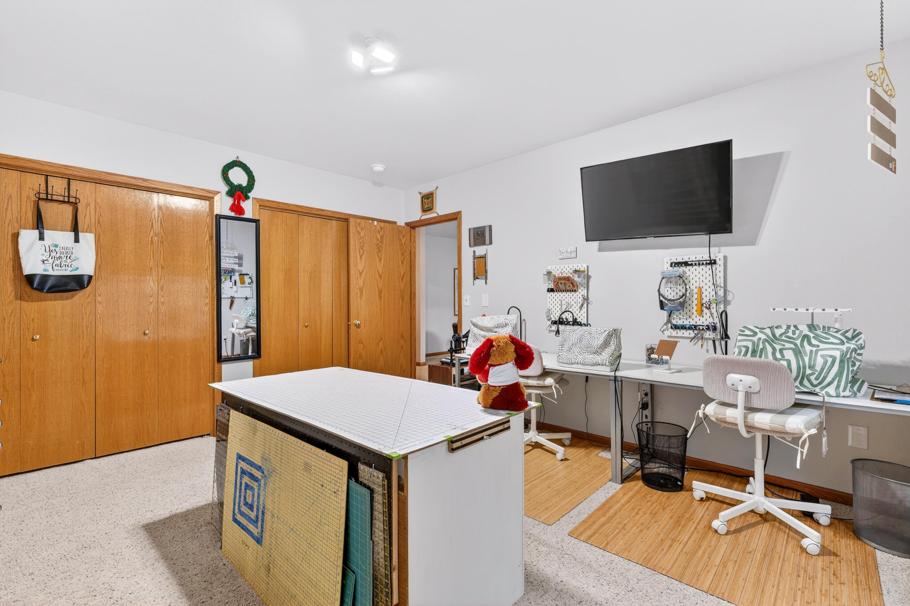 
                        Property photograph at
                        257 EAGLE DR
                      