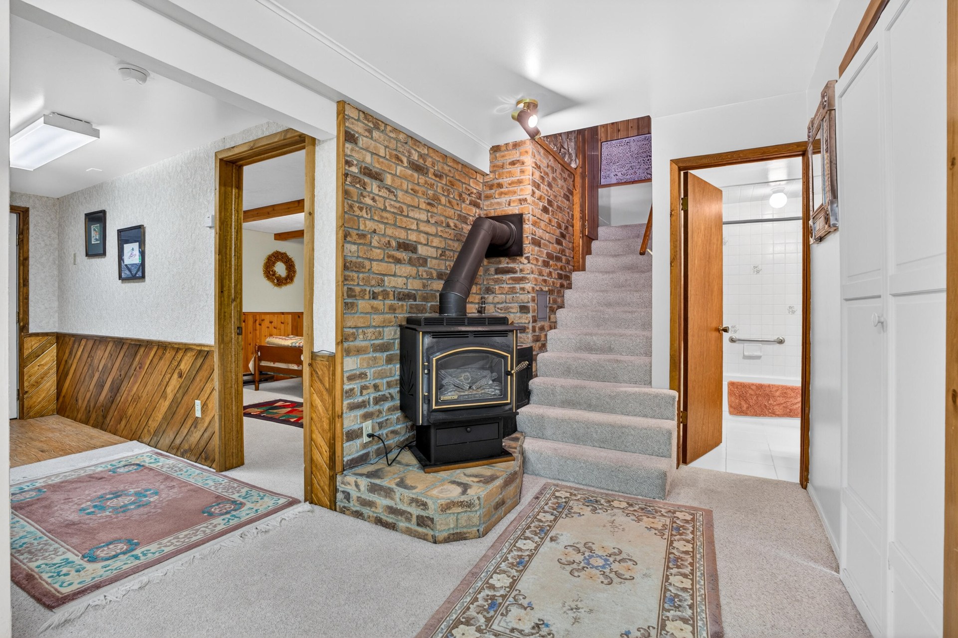 
                        Property photograph at
                        59 BISBEE CREEK LN
                      