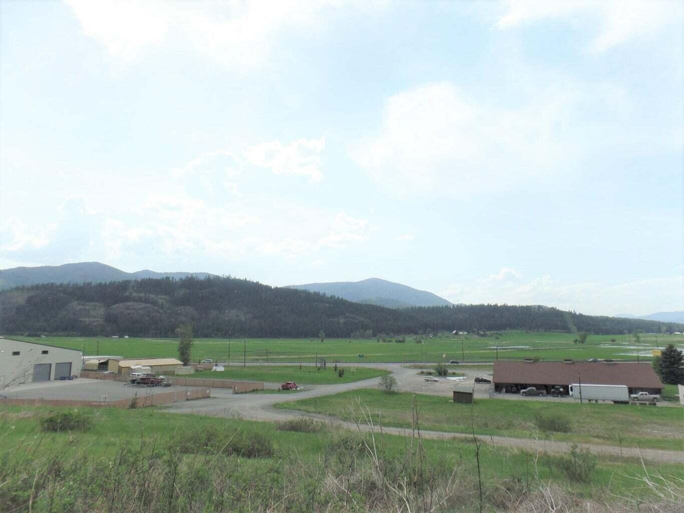 
                        Property photograph at
                        2XX HWY 395 N
                      