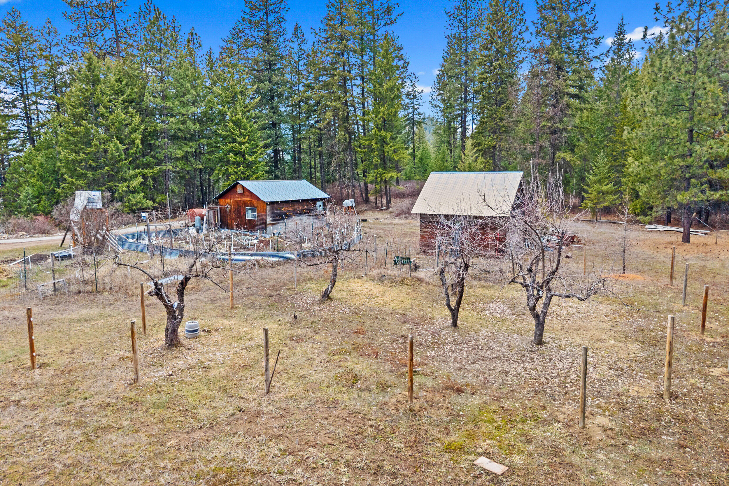 
                        Property photograph at
                        2852 HORSESHOE LAKE RD
                      