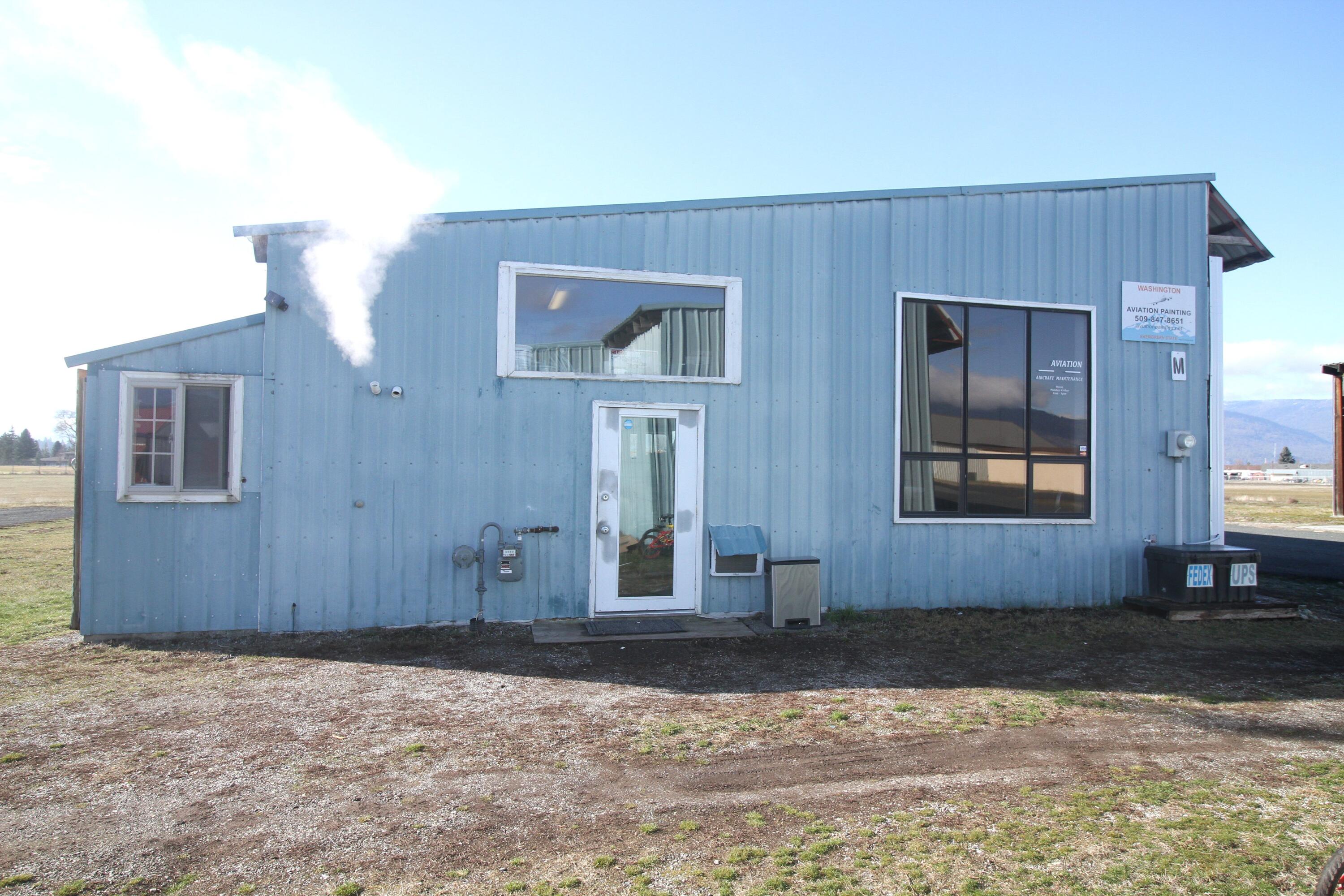 
            Exterior of
            173M AIRPORT DR
          
