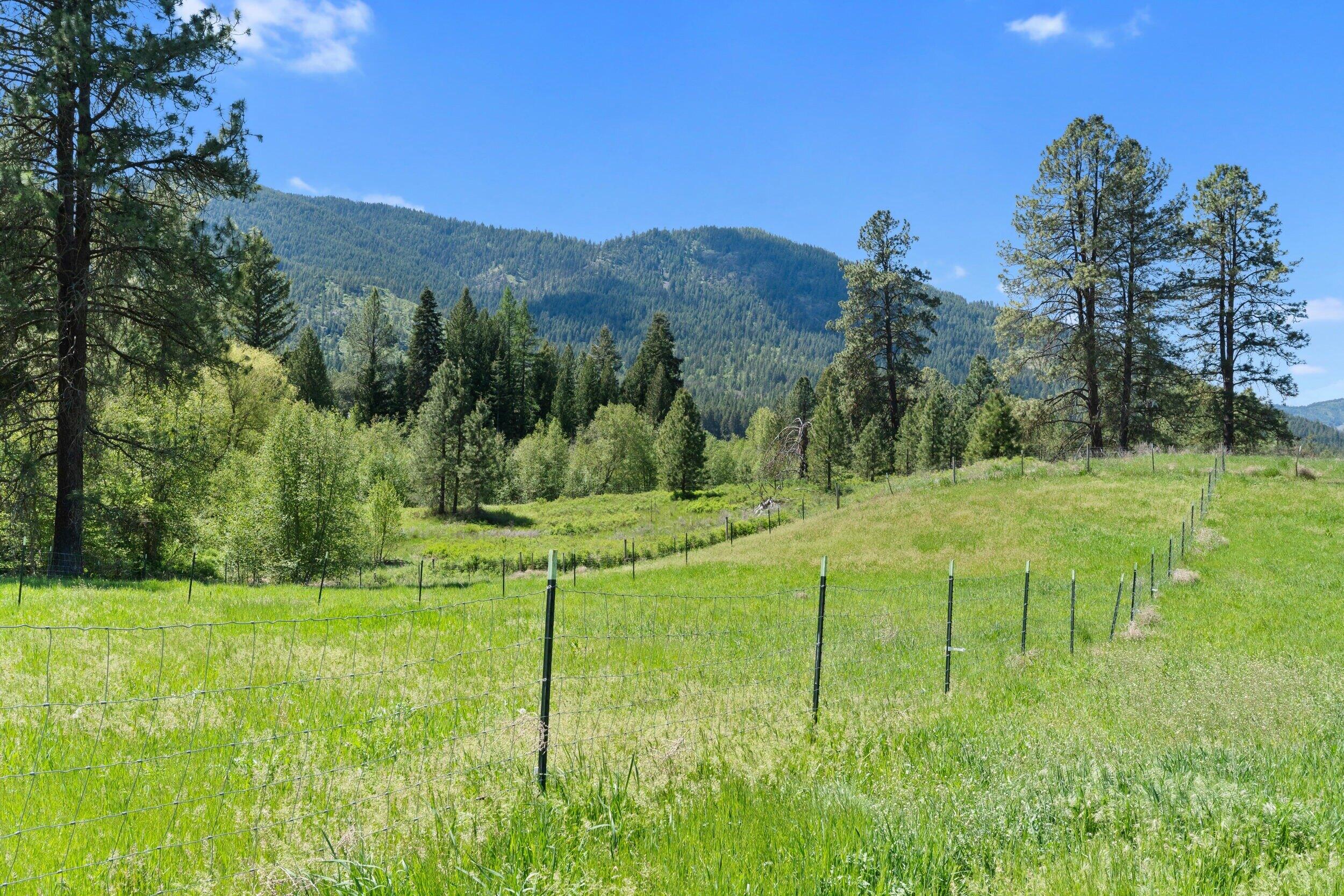 
                        Property photograph at
                        2083 MARBLE VALLEY-BASIN RD
                      