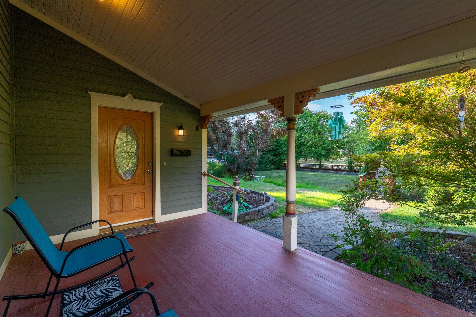 
                        Property photograph at
                        903 W KING ST
                      