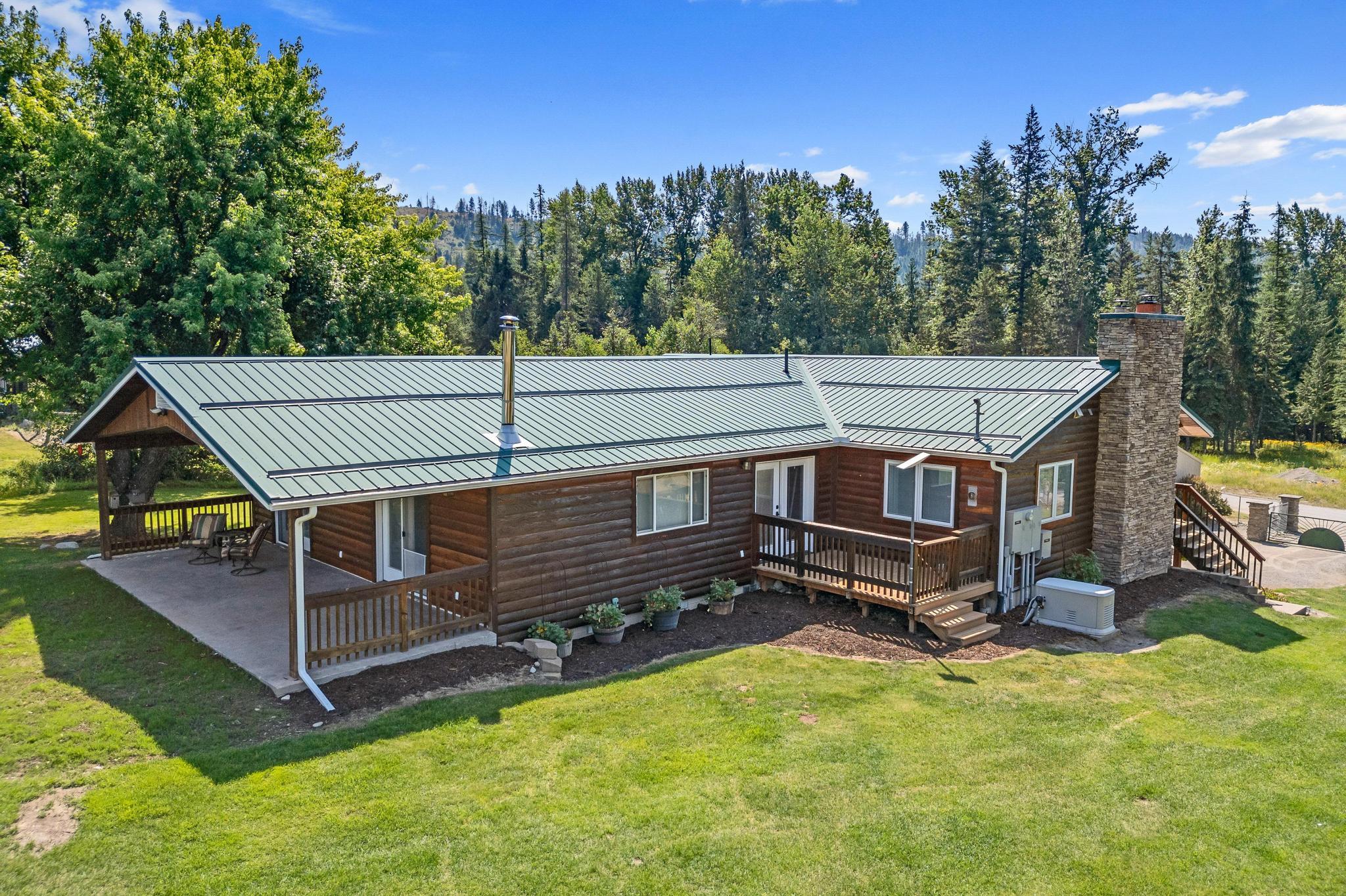 
                        Property photograph at
                        1381 LITTLE TWIN LAKES RD
                      