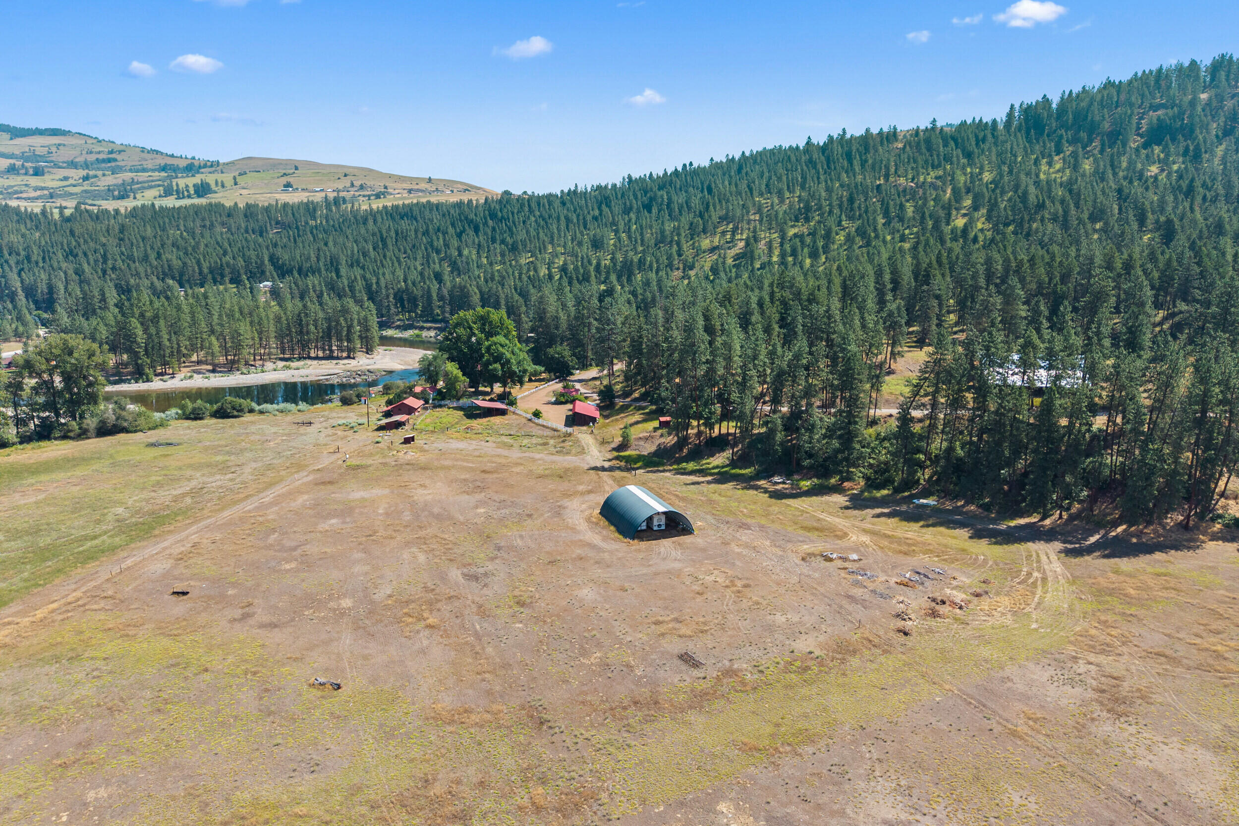 
                        Property photograph at
                        2339 KETTLE RIVER RD
                      