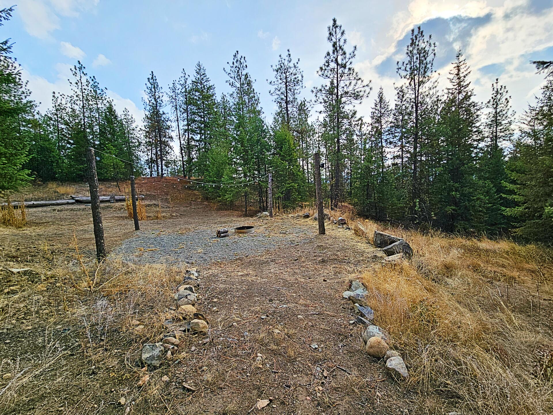 
                        Property photograph at
                        1631Q BONANZA HILL RD N
                      