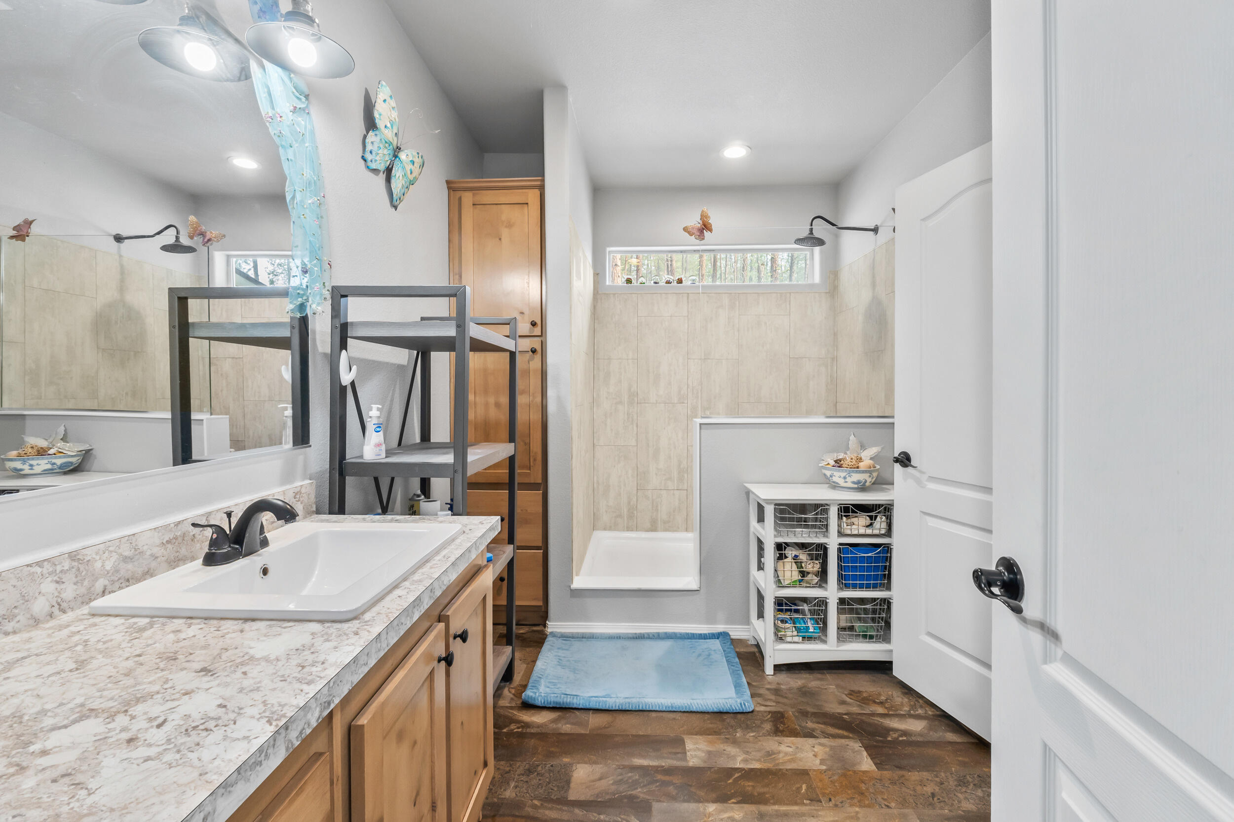
                        Property photograph at
                        1477 COLLEGE LN
                      