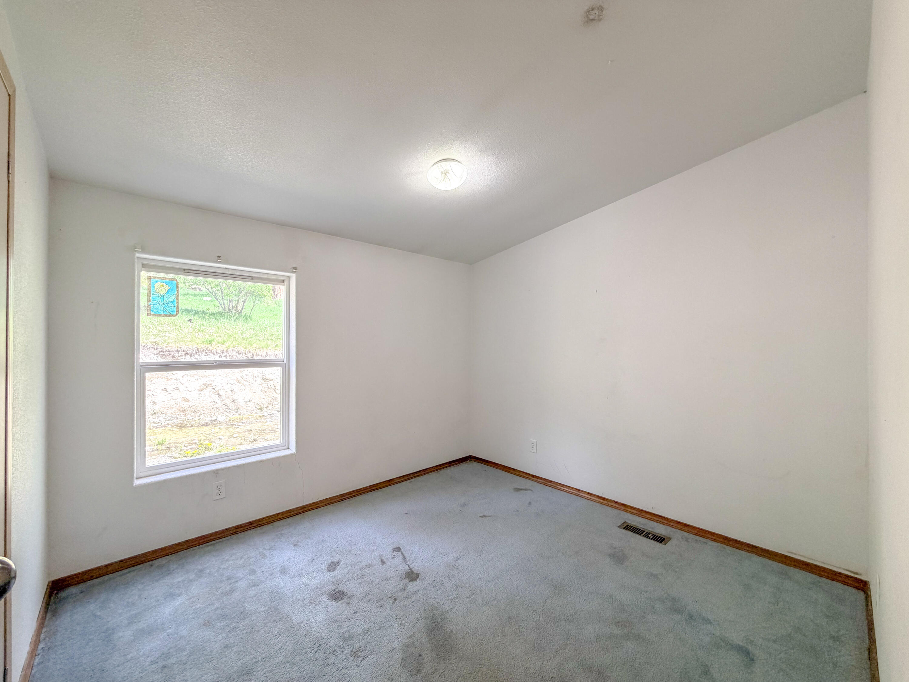 
                        Property photograph at
                        2897 MCNITT RD
                      