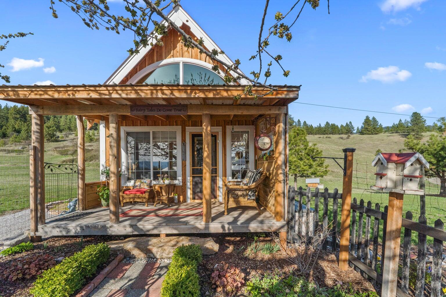 
                        Property photograph at
                        717 CONRAD HILL WAY
                      