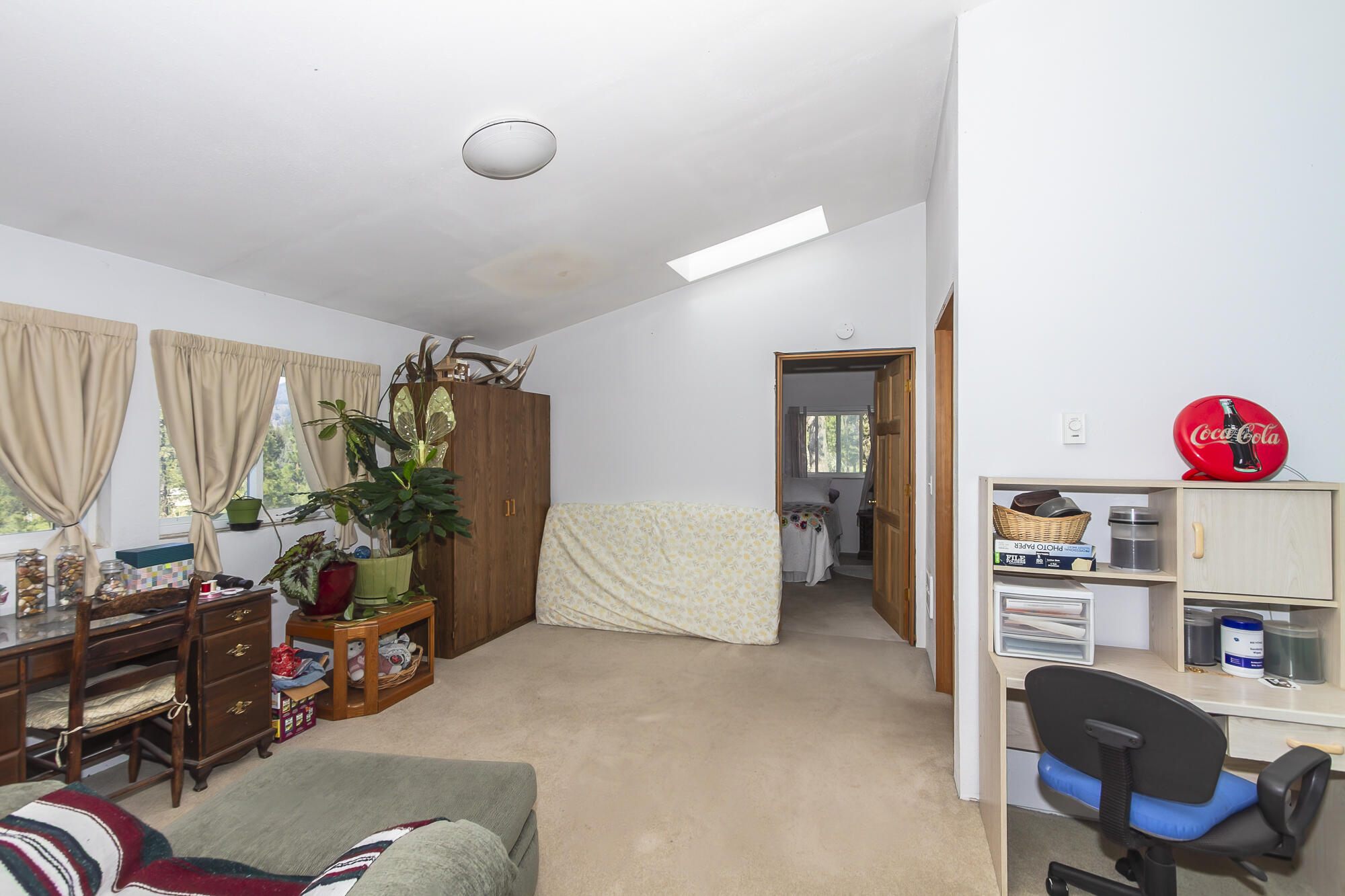 
                        Property photograph at
                        6731 RIVER WAY
                      