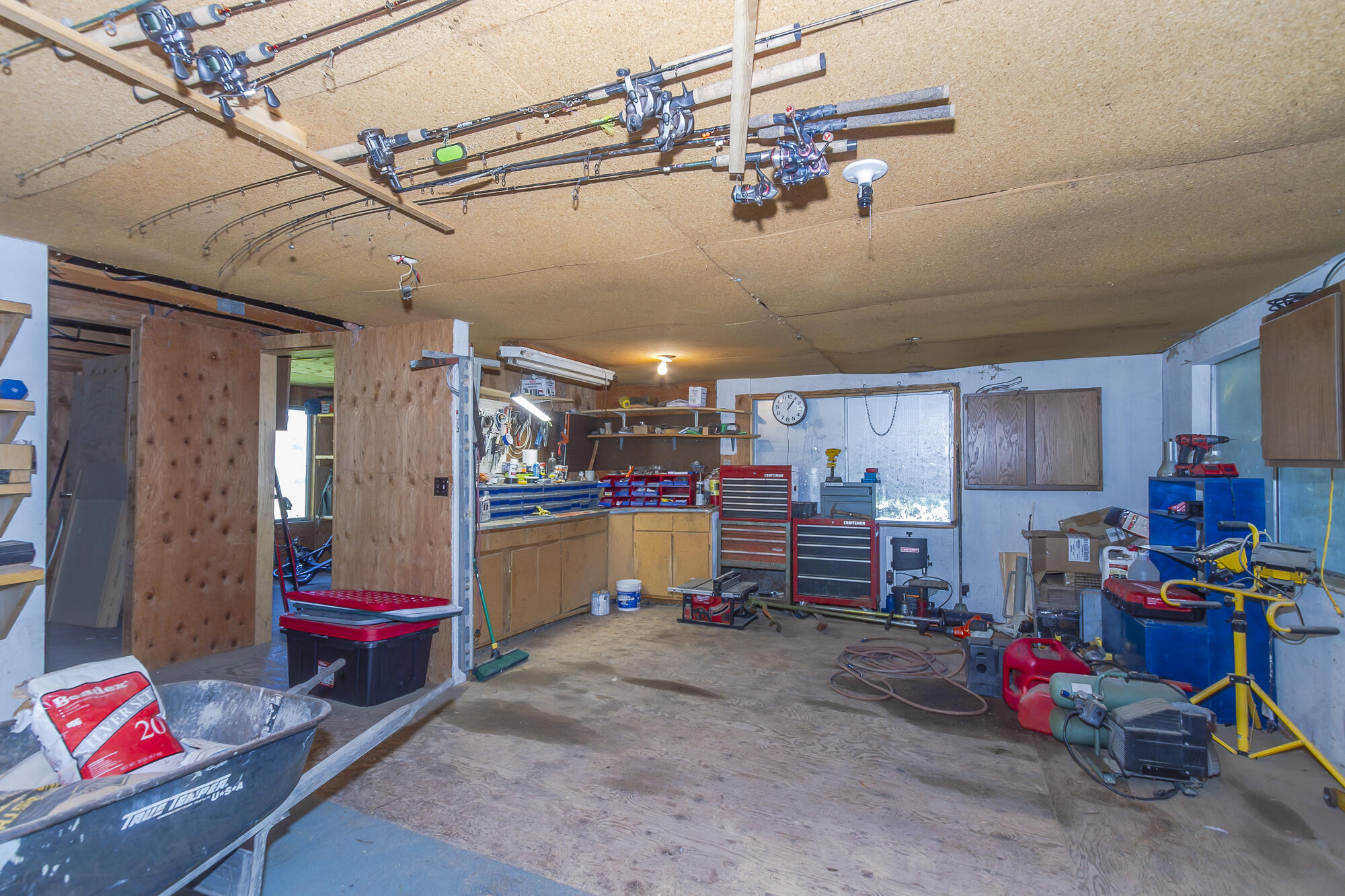 
                        Property photograph at
                        798 BARZEE RD
                      