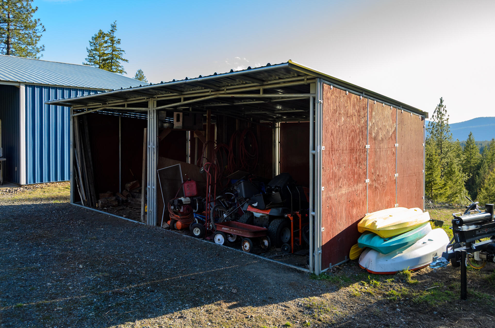 
                        Property photograph at
                        2559 F UNITED COPPER MINE RD
                      