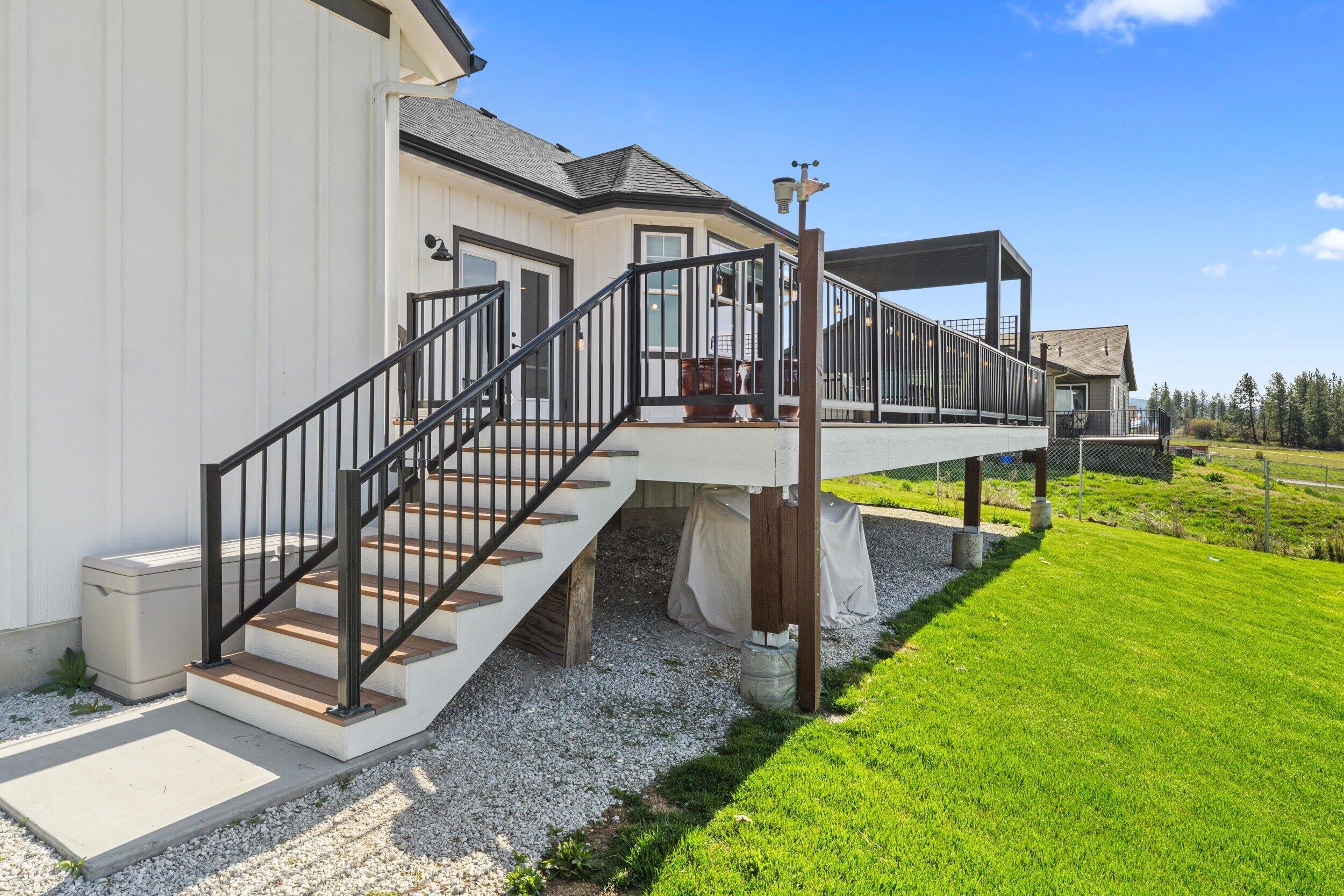 
                        Property photograph at
                        305 MAVEN WAY
                      