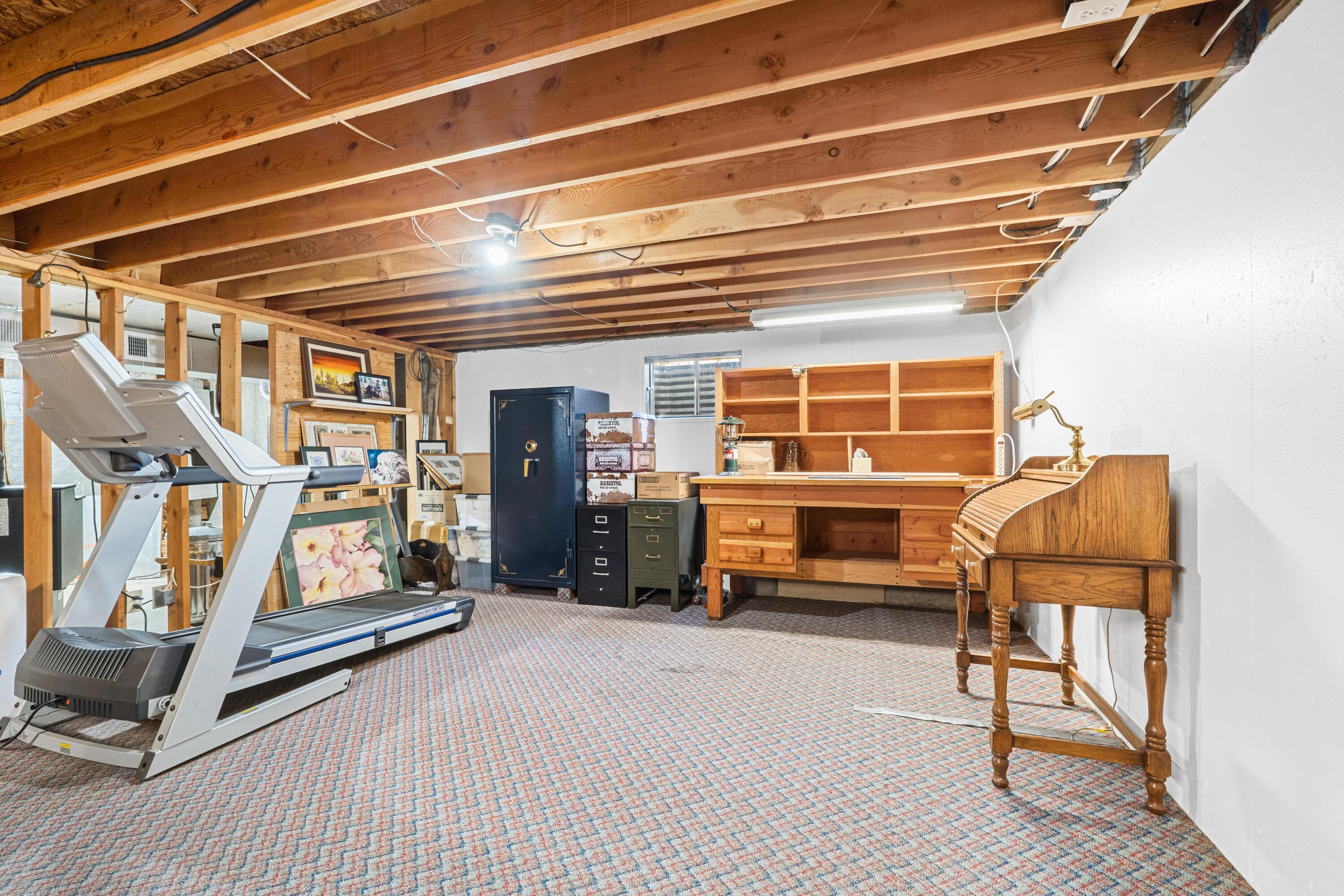 
                        Property photograph at
                        1114 N STOHR RD
                      