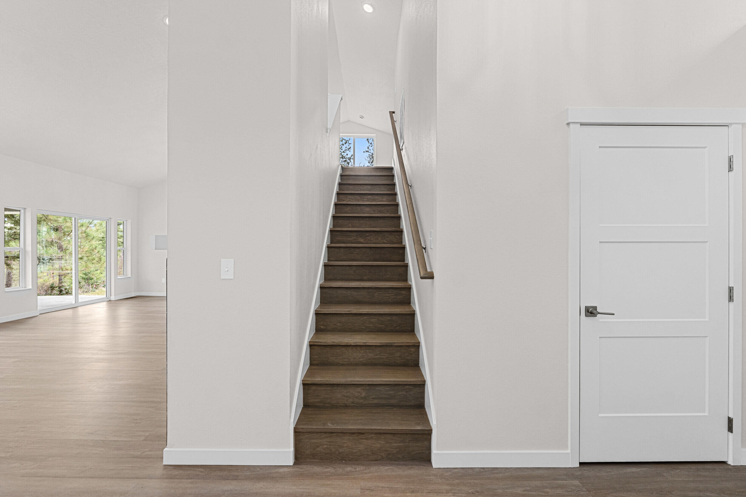 
                        Property photograph at
                        2528 CANYON CREST WAY
                      