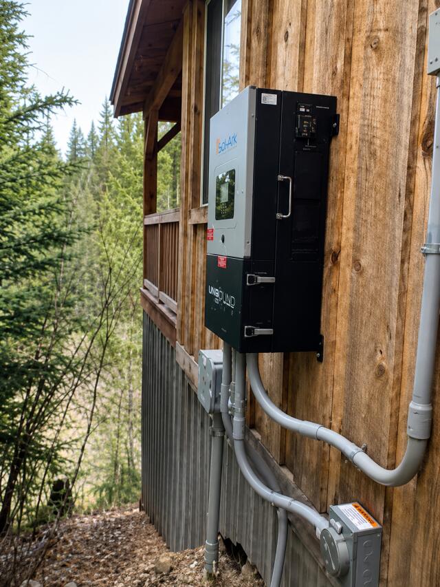 
                        Property photograph at
                        3121 FIFTEEN MILE CREEK RD
                      