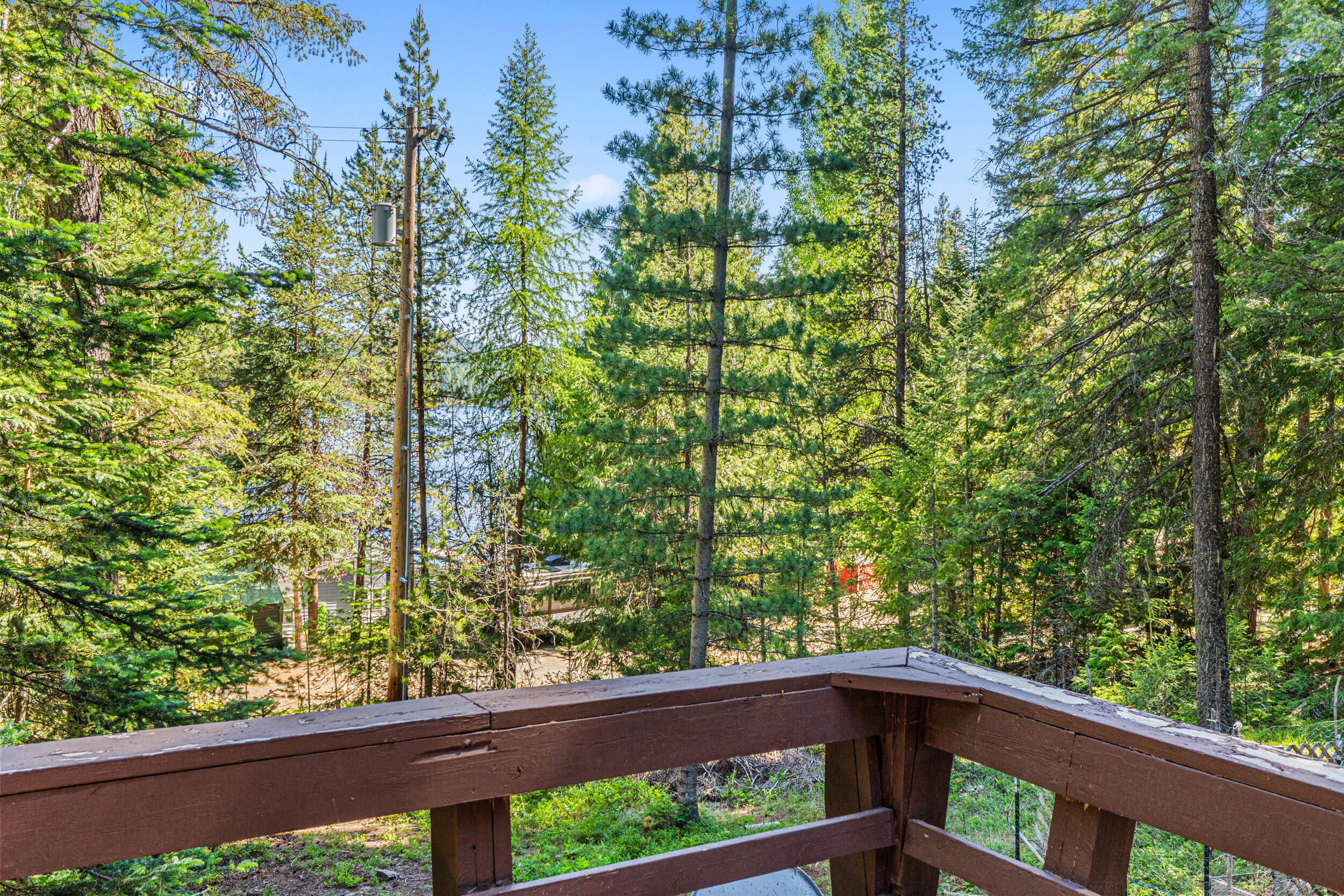 
                        Property photograph at
                        2594 TAMARACK DR
                      