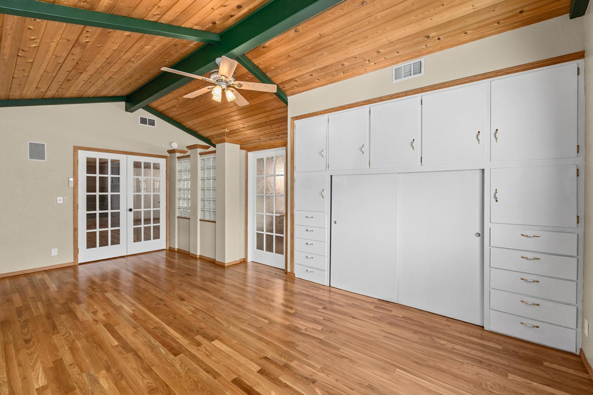 
                        Property photograph at
                        1381 LITTLE TWIN LAKES RD
                      
