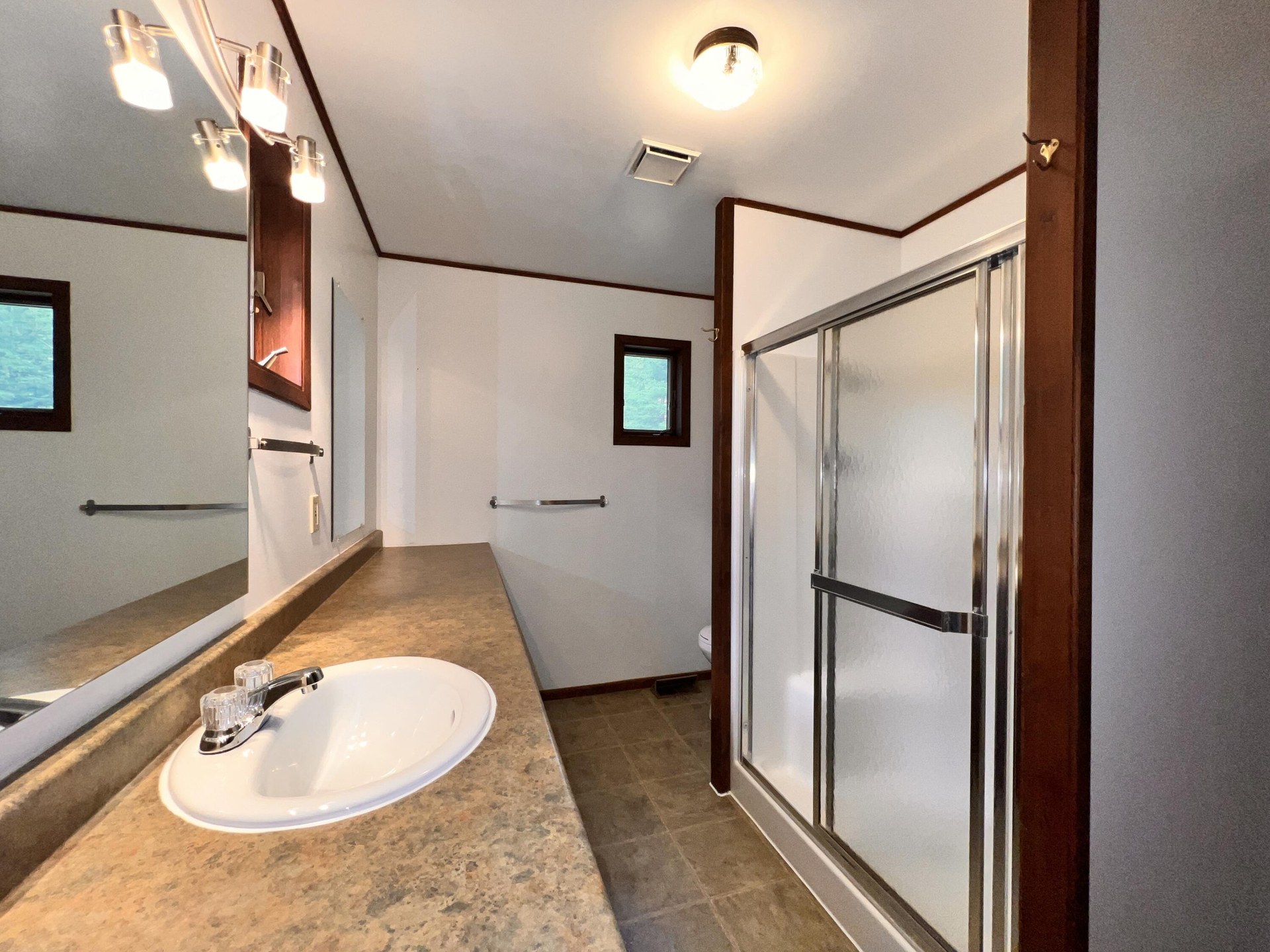 
                        Property photograph at
                        5 VISTA DR
                      
