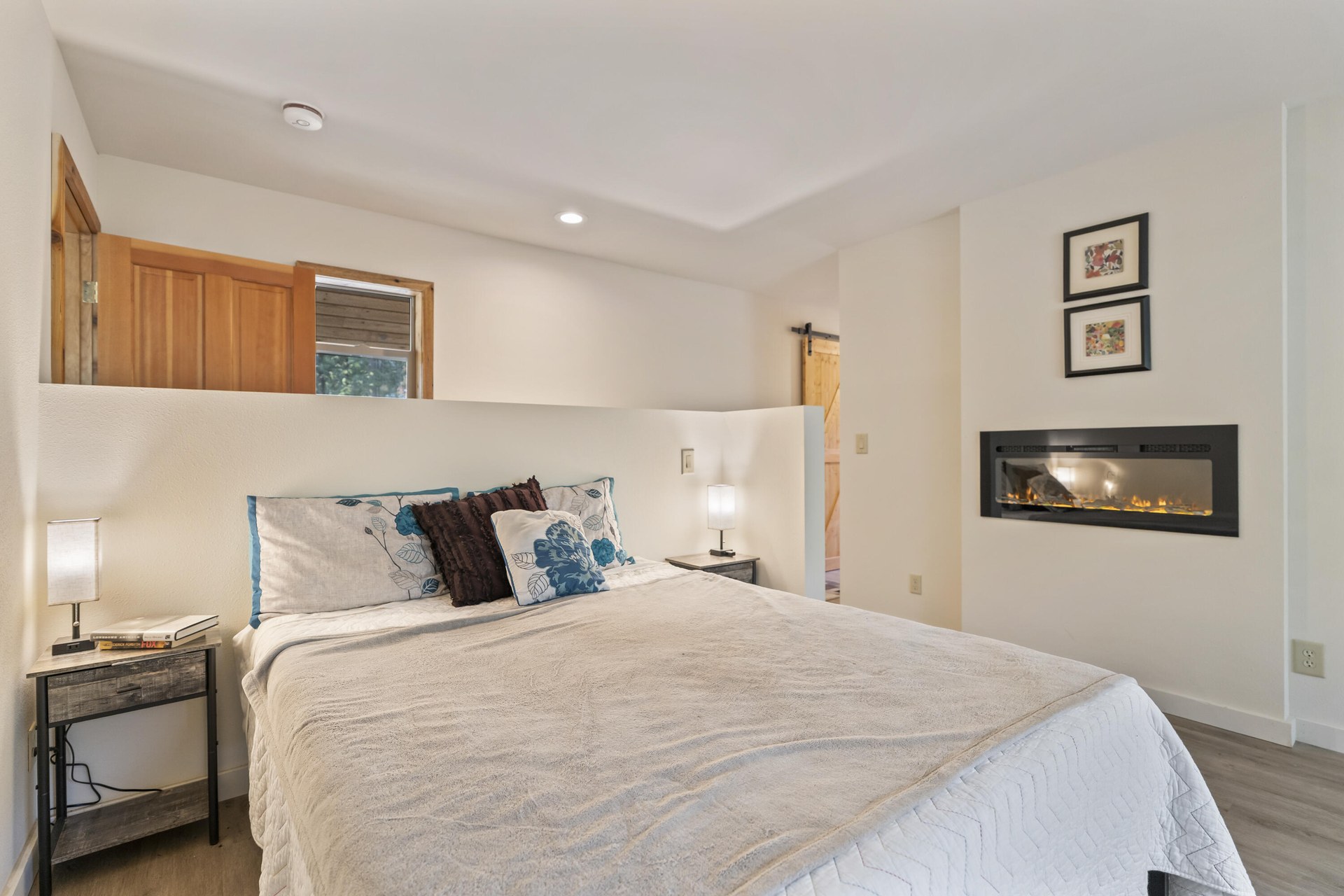 
                        Property photograph at
                        36 FIRST THOUGHT LOOP
                      