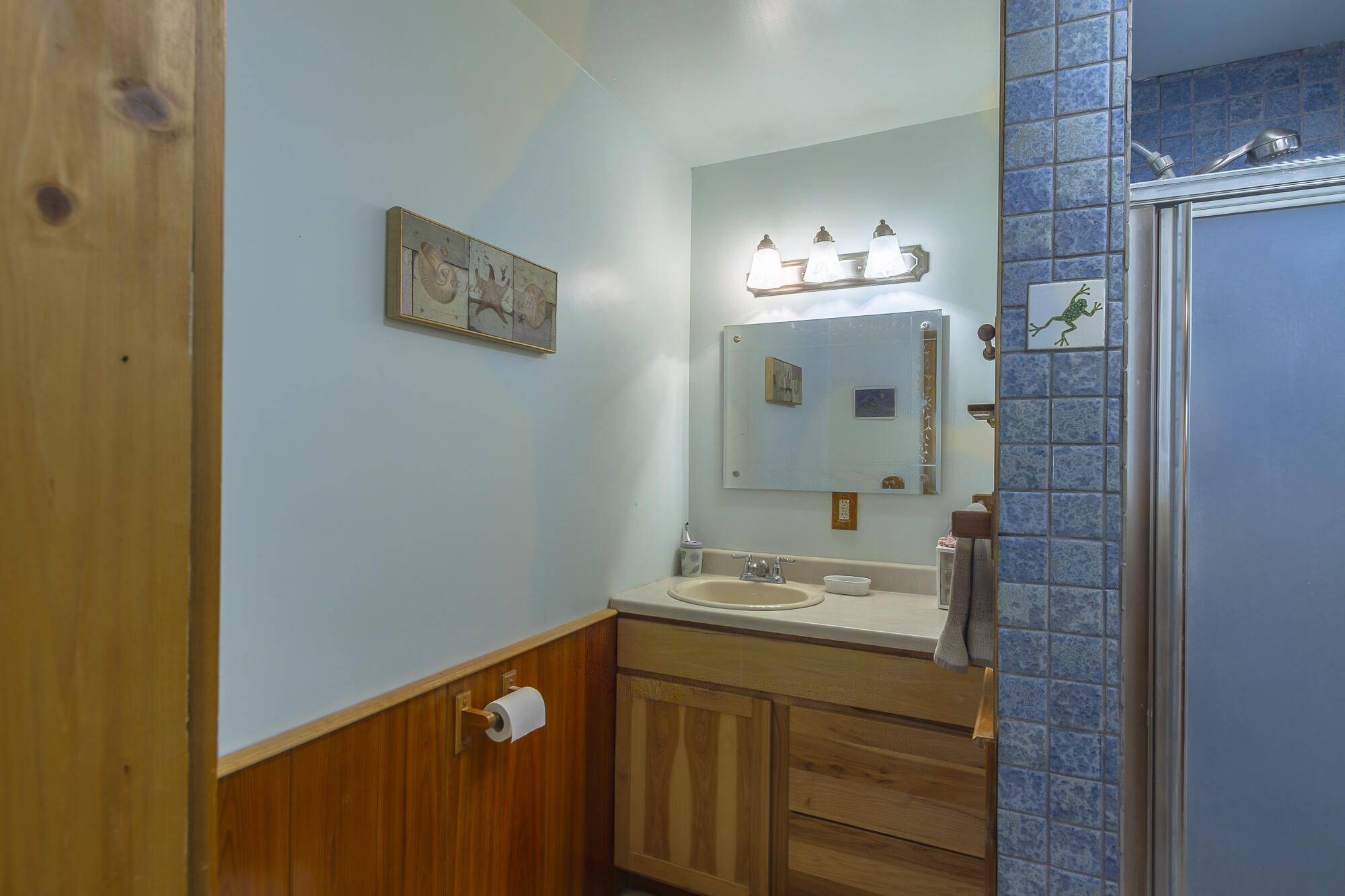 
                        Property photograph at
                        798 BARZEE RD
                      