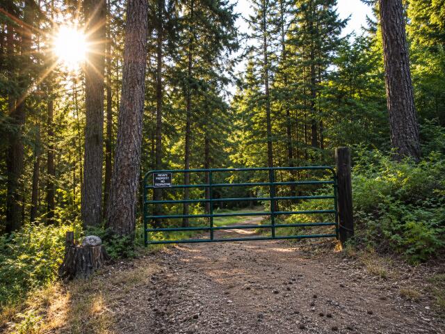 
                        Property photograph at
                        3121 FIFTEEN MILE CREEK RD
                      