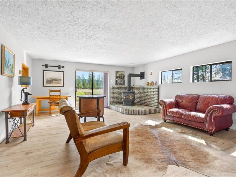 
                        Property photograph at
                        147 RICHMOND LN
                      