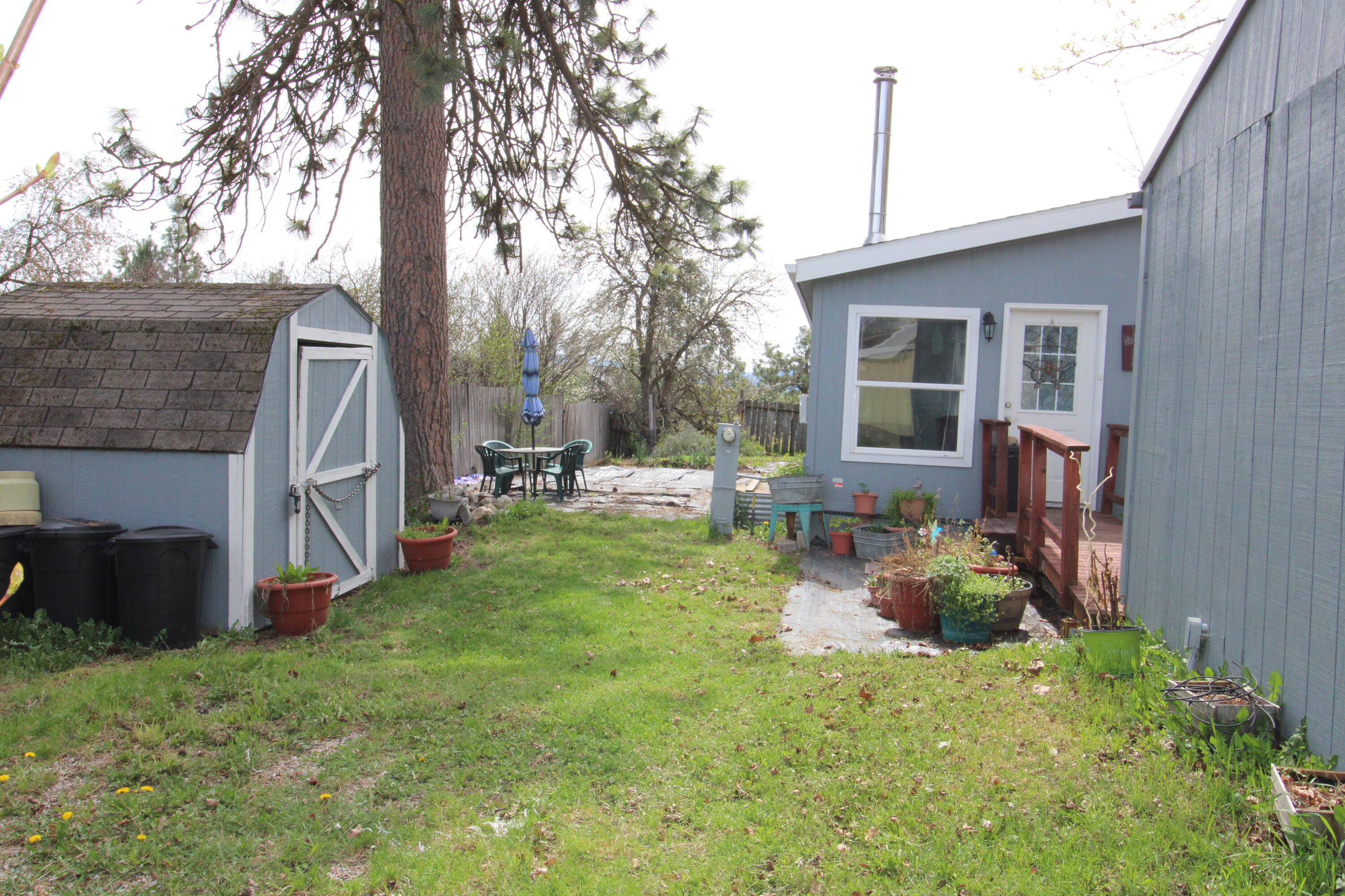 
                        Property photograph at
                        604 N WEST ST
                      