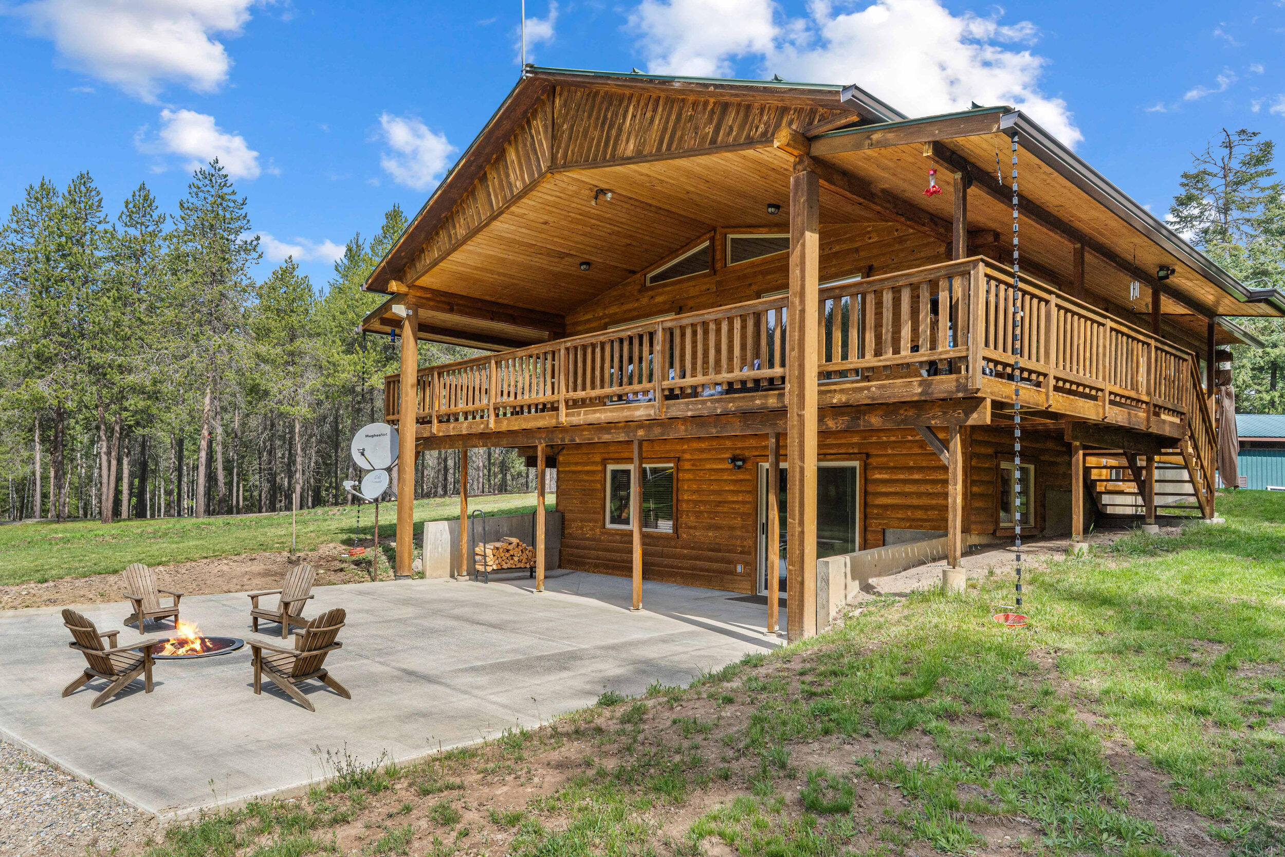 
            Exterior of
            2432 GILSON RD
          