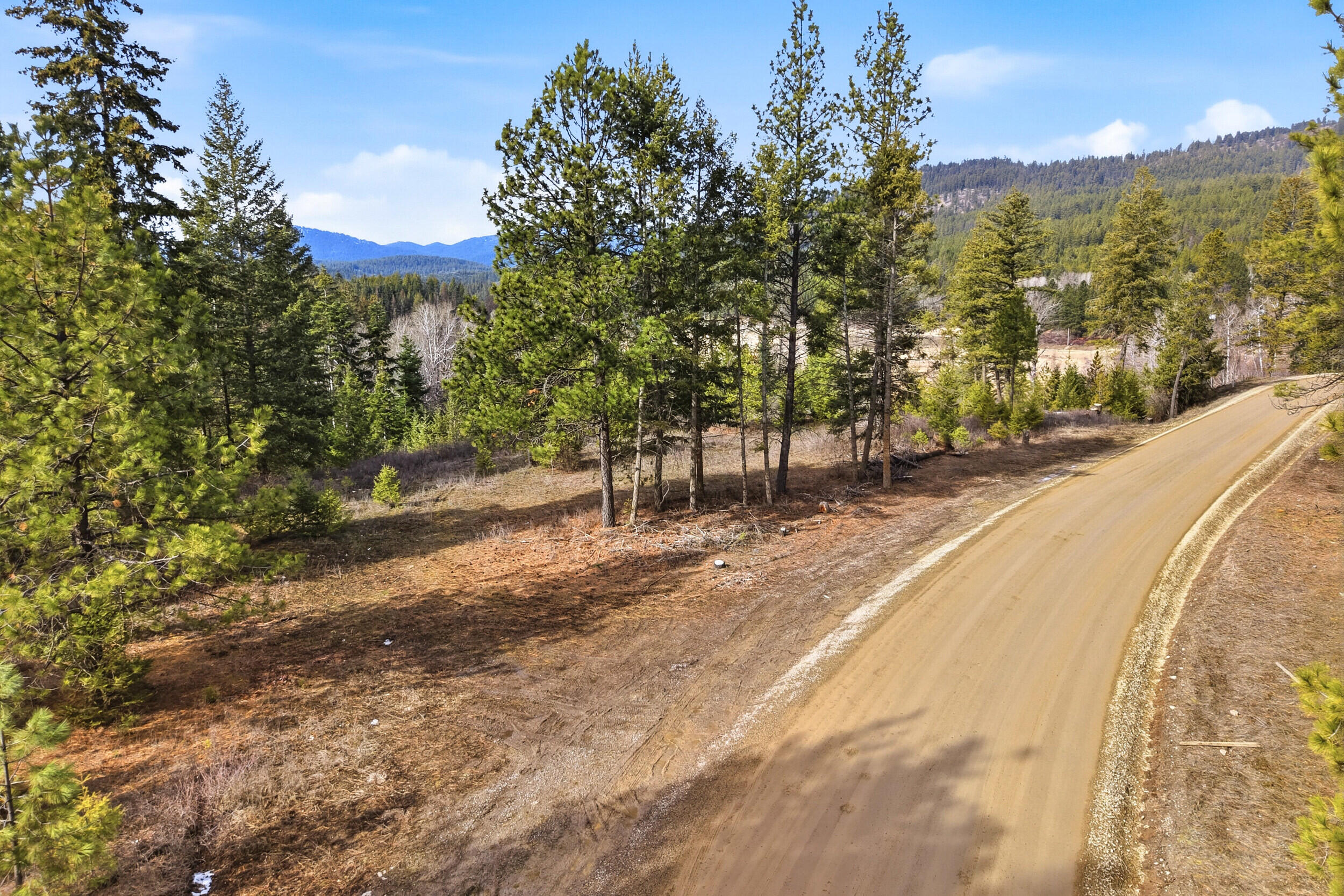 
                        Property photograph at
                        2845 BURNT VALLEY (18.5AC) RD
                      