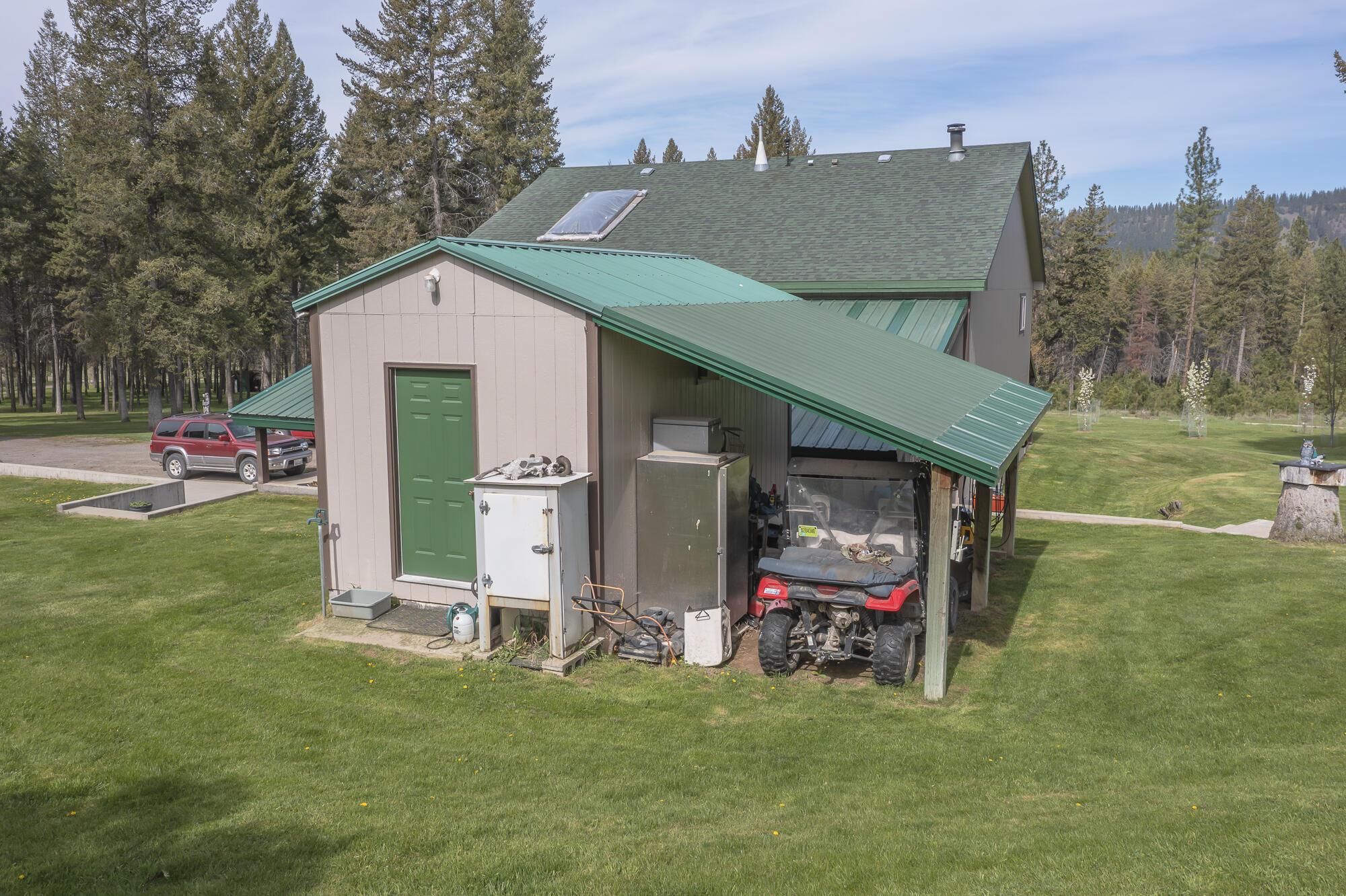 
                        Property photograph at
                        6731 RIVER WAY
                      