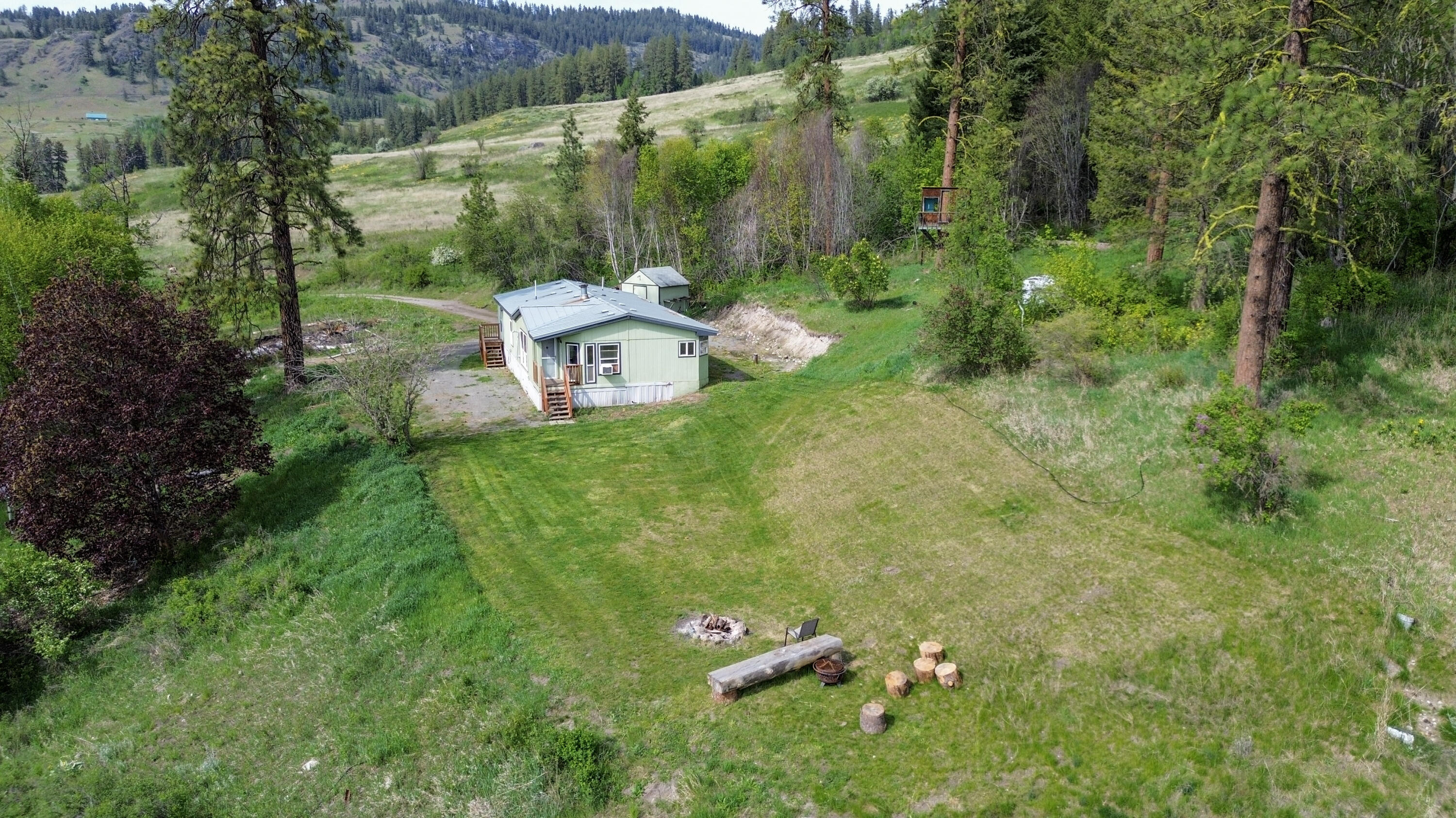 
                        Property photograph at
                        2897 MCNITT RD
                      