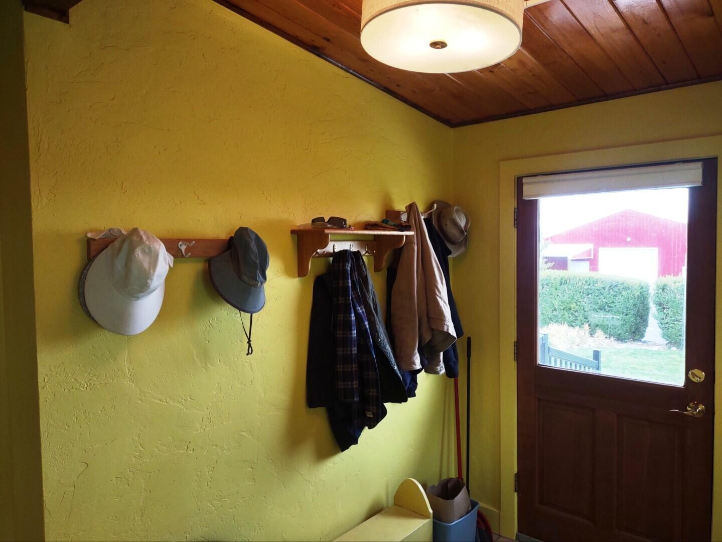 
                        Property photograph at
                        2175 W MCMANAMON RD
                      