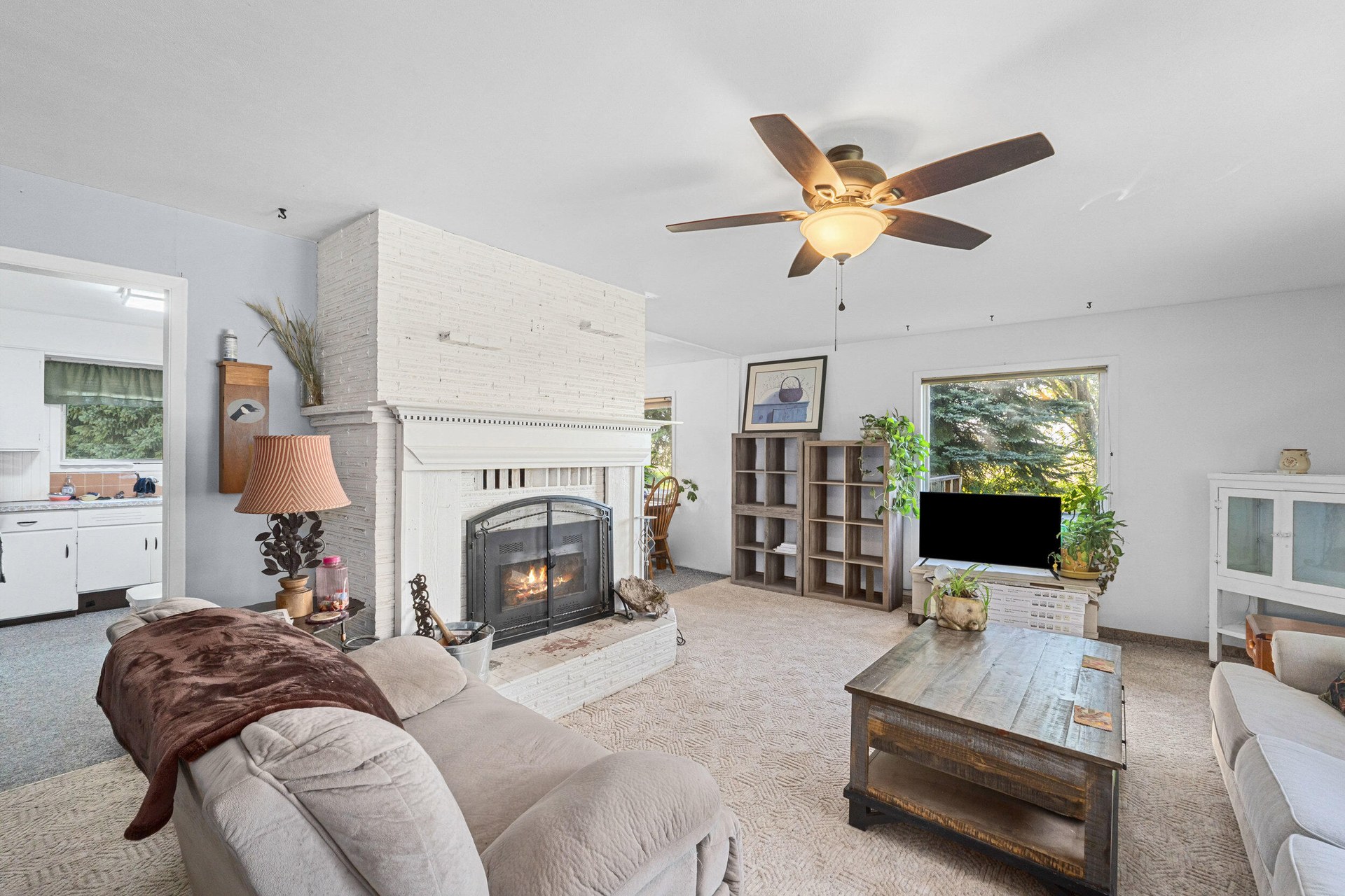 
                        Property photograph at
                        511 VALLEY WESTSIDE RD
                      