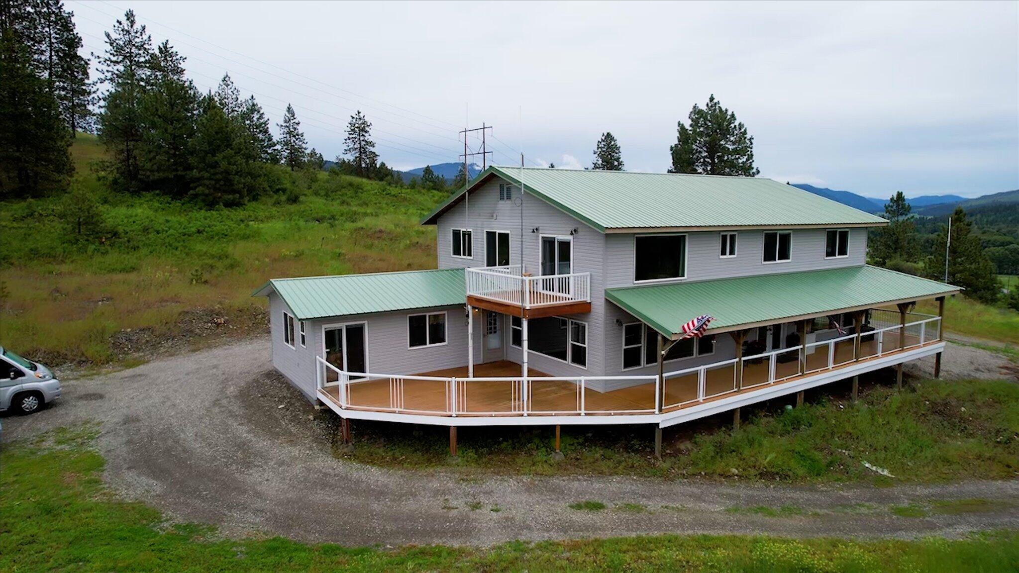 
                        Property photograph at
                        419 US-395 S
                      