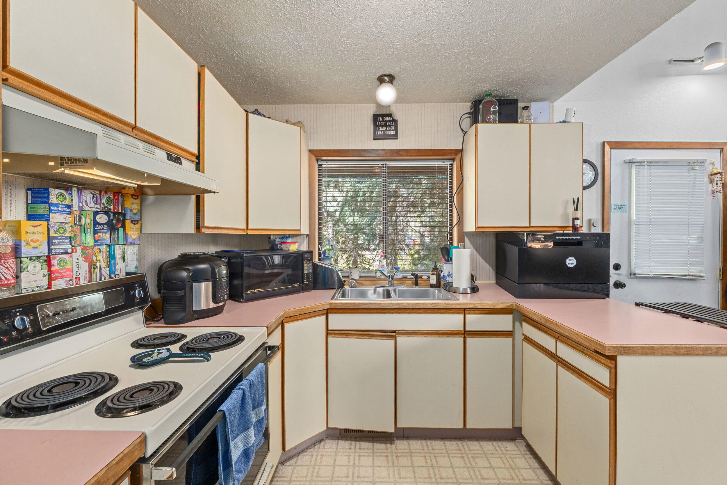 
                        Property photograph at
                        2594 TAMARACK DR
                      