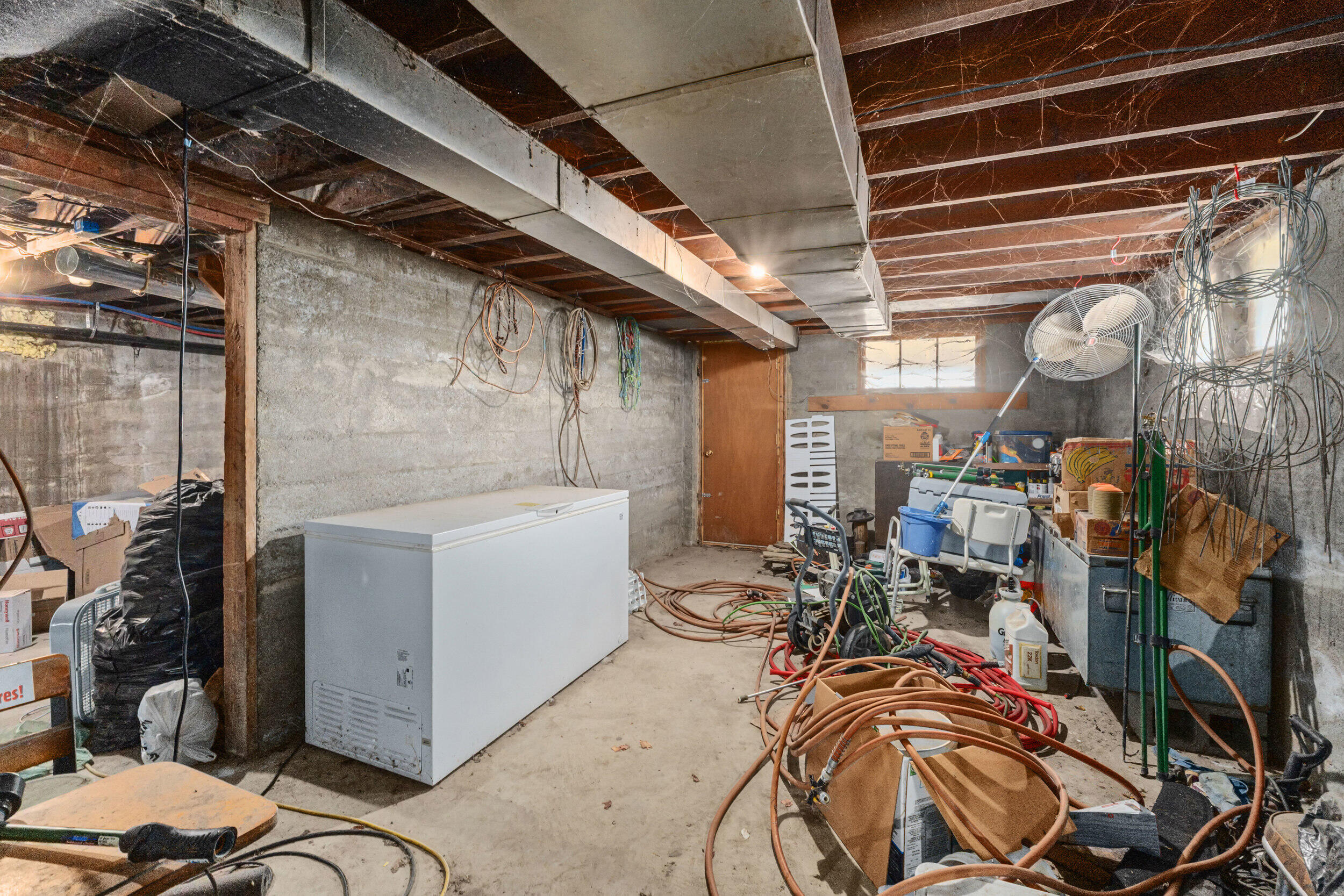 
                        Property photograph at
                        3031 HALL CREEK RD
                      