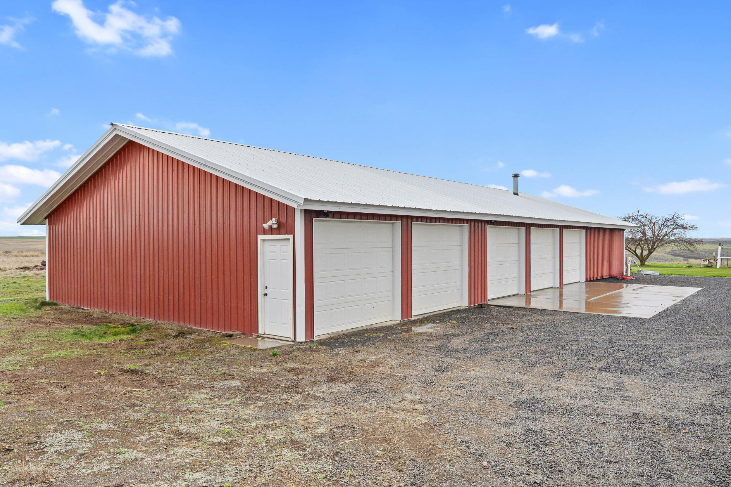 
                        Property photograph at
                        34462 COTTONWOOD CREEK RD E
                      