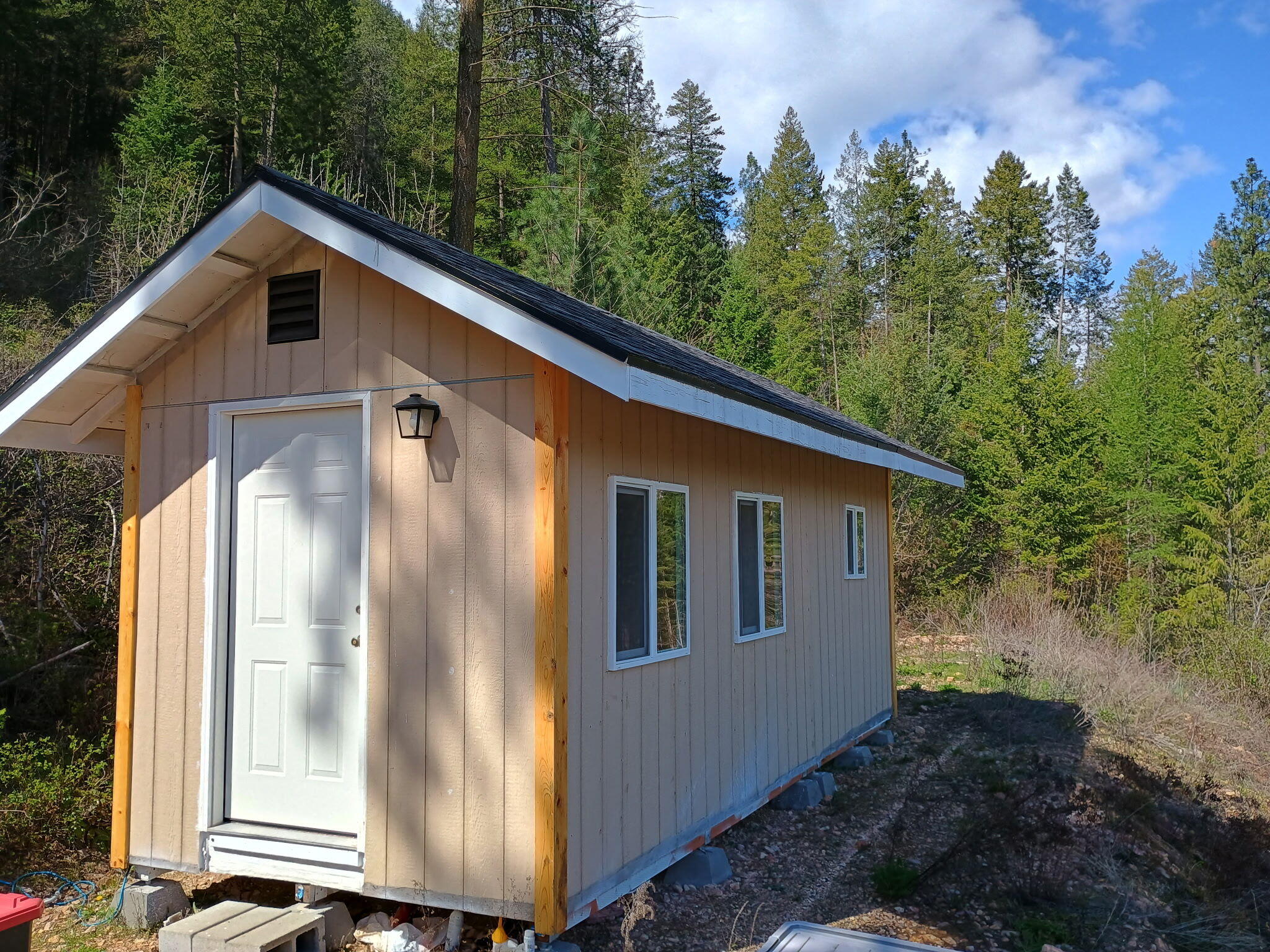 
                        Property photograph at
                        2190 HEINE RD
                      