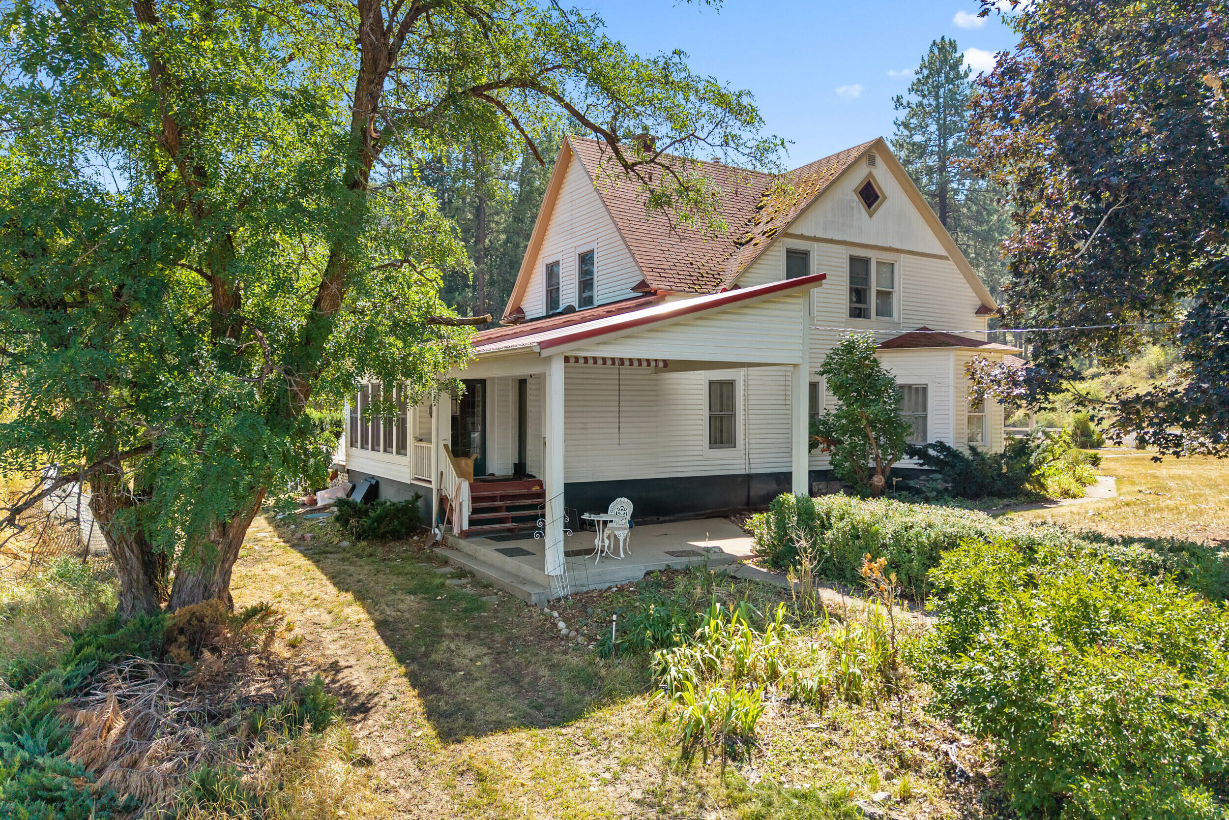 
                        Property photograph at
                        2339 KETTLE RIVER RD
                      