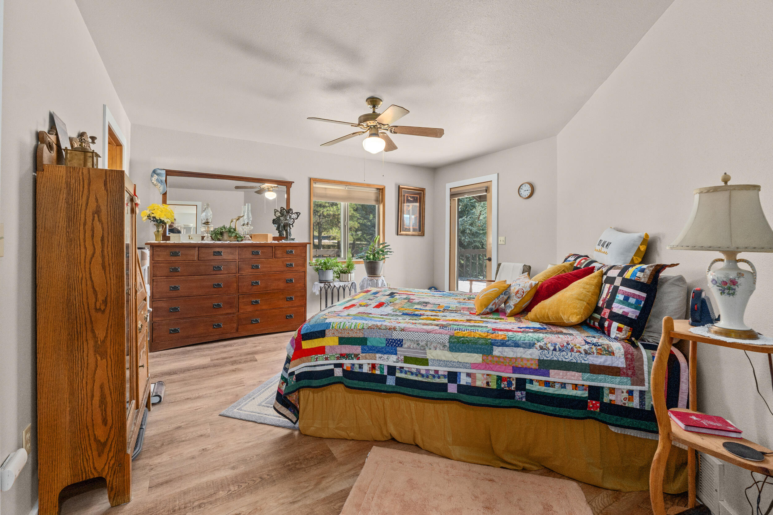 
                        Property photograph at
                        753 C ARDEN BUTTE RD
                      